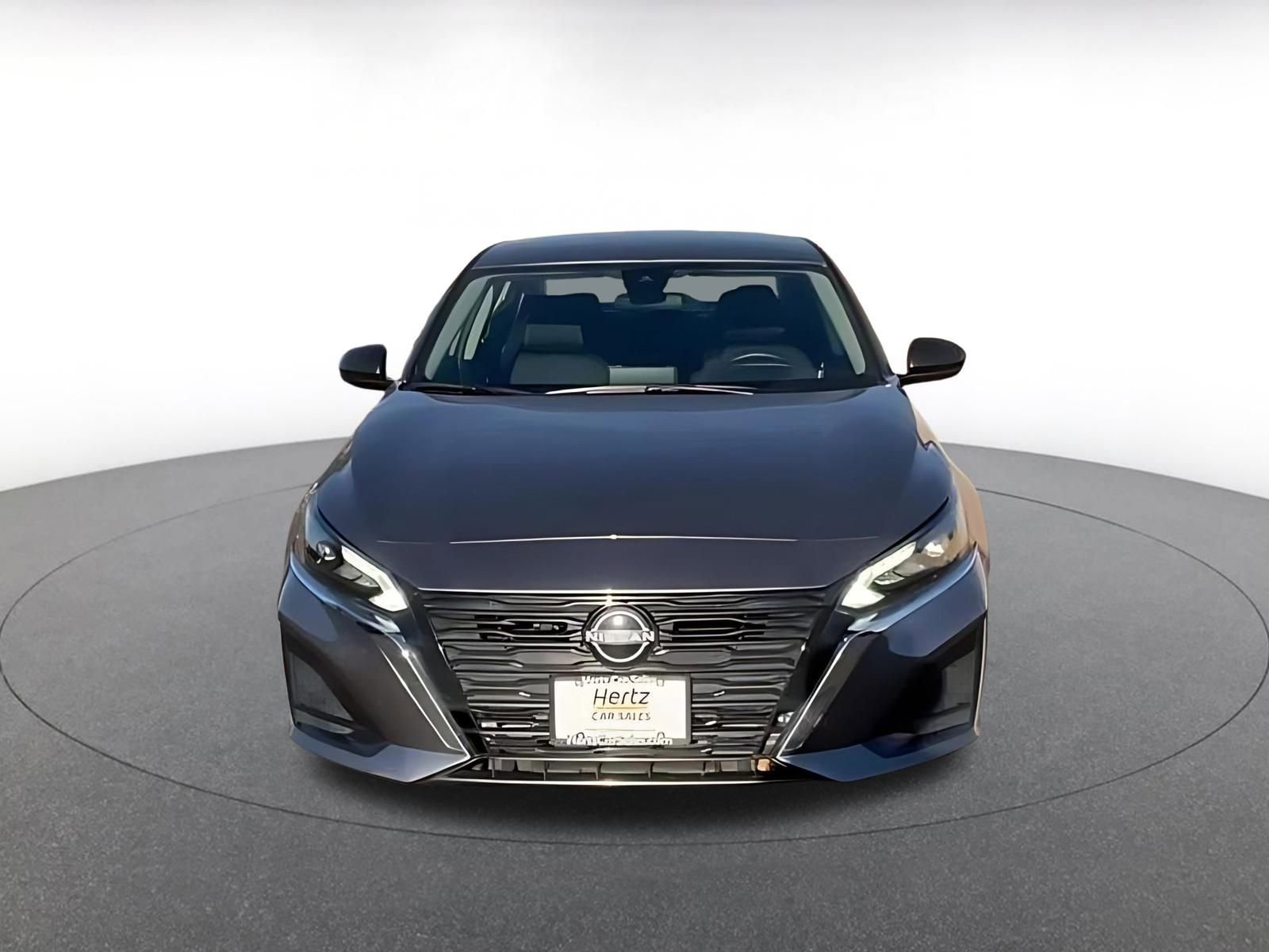 Thumbnail: 2025 Nissan Altima - 4