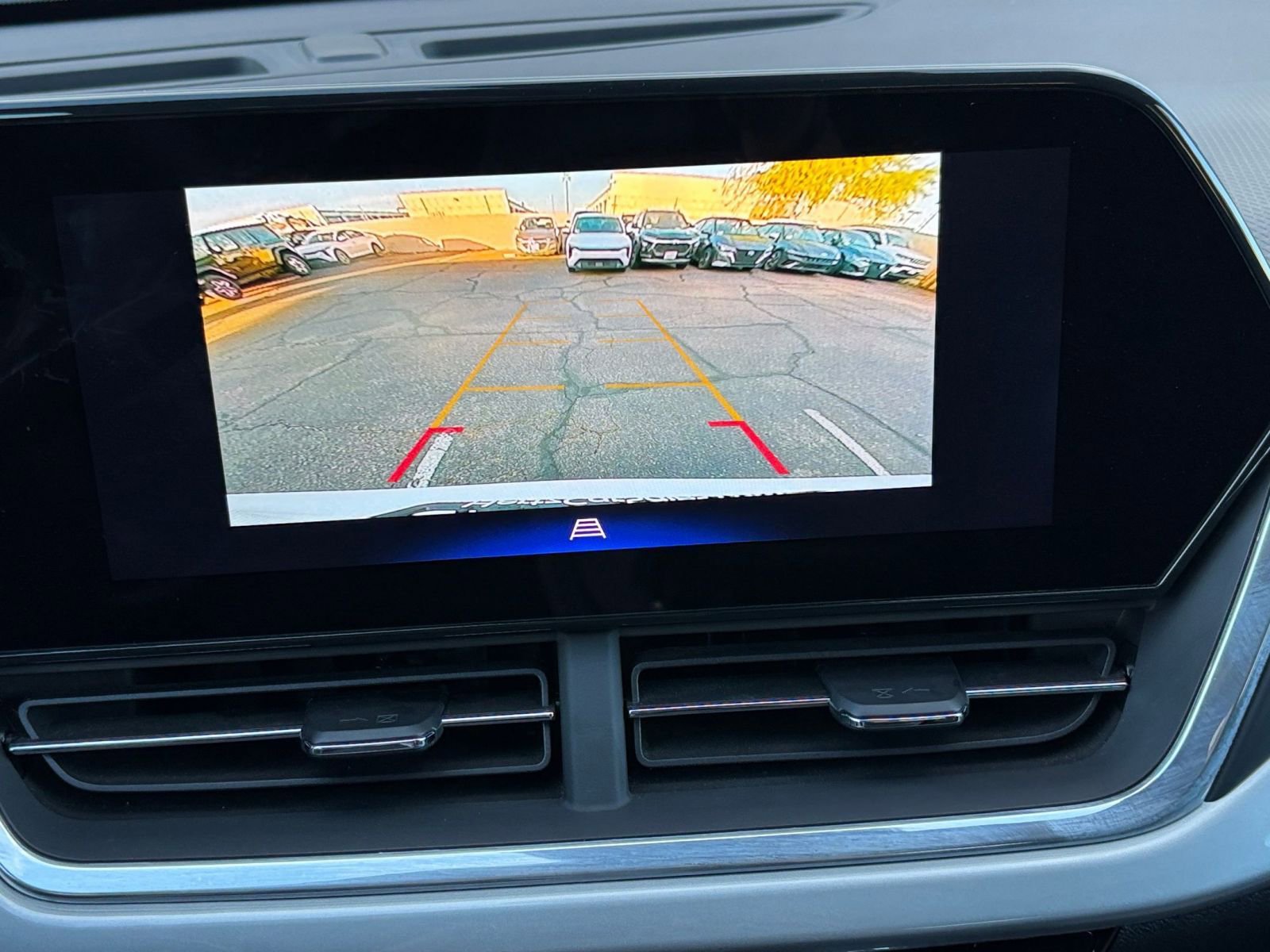 Thumbnail: 2025 Chevrolet Trax - 17