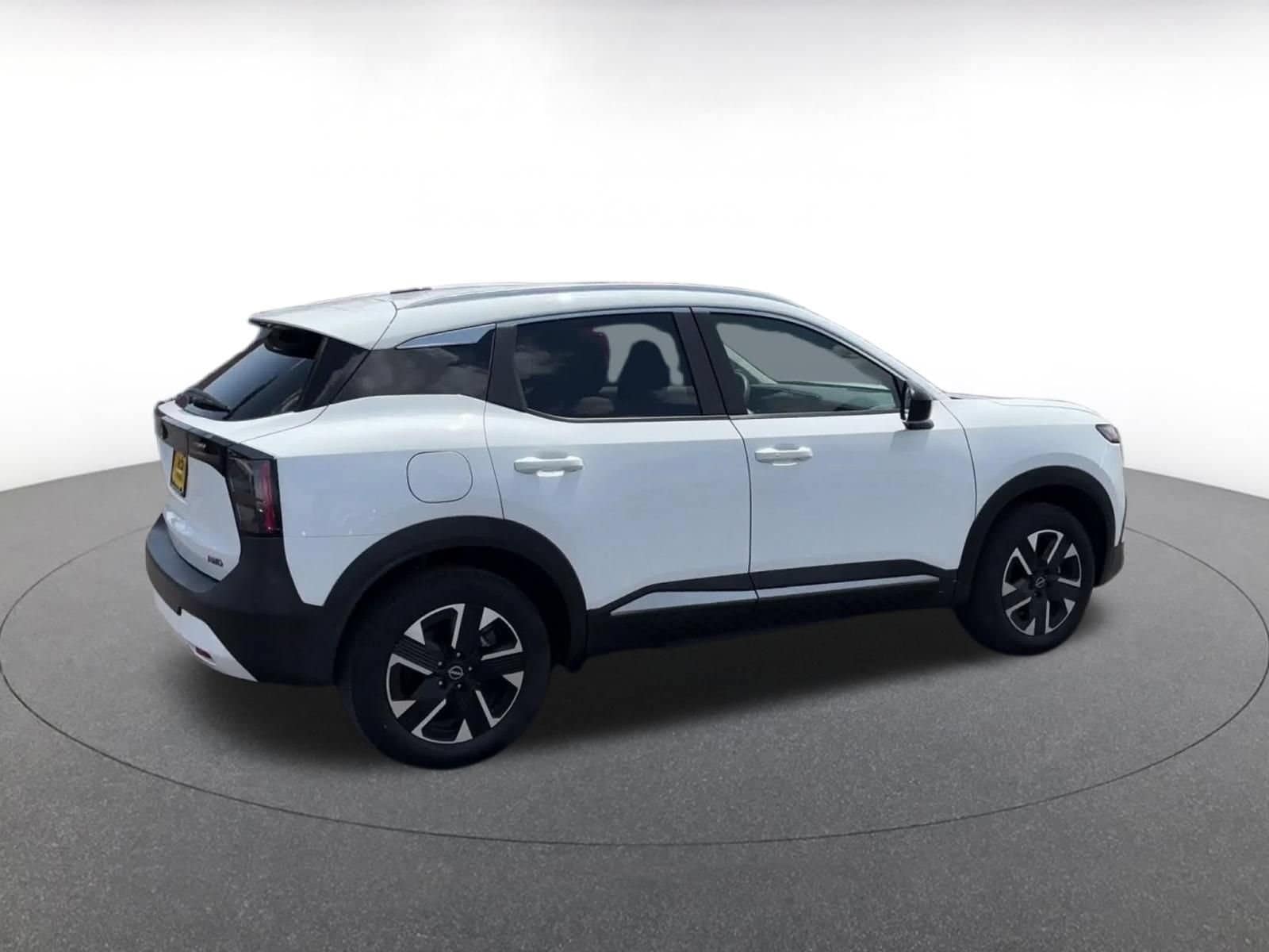 Thumbnail: 2026 Nissan Kicks - 12