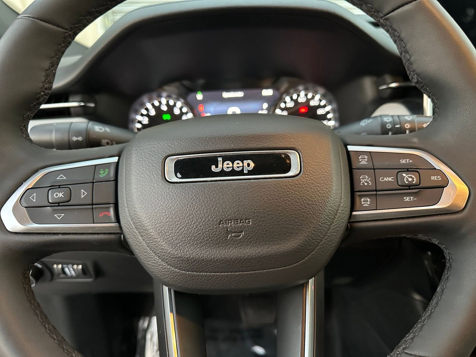 Thumbnail: 2025 Jeep Compass - 28