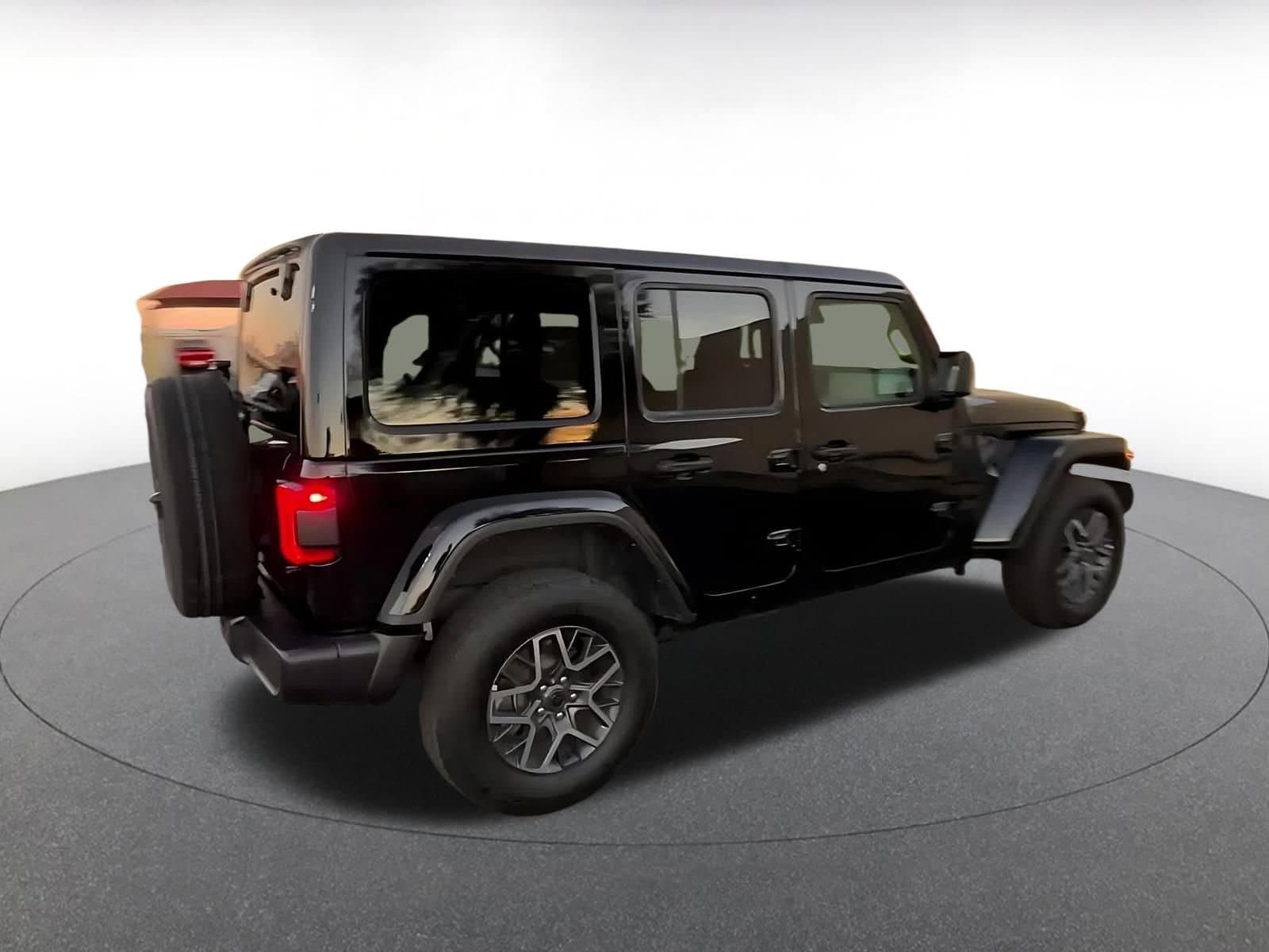 Thumbnail: 2025 Jeep Wrangler - 14