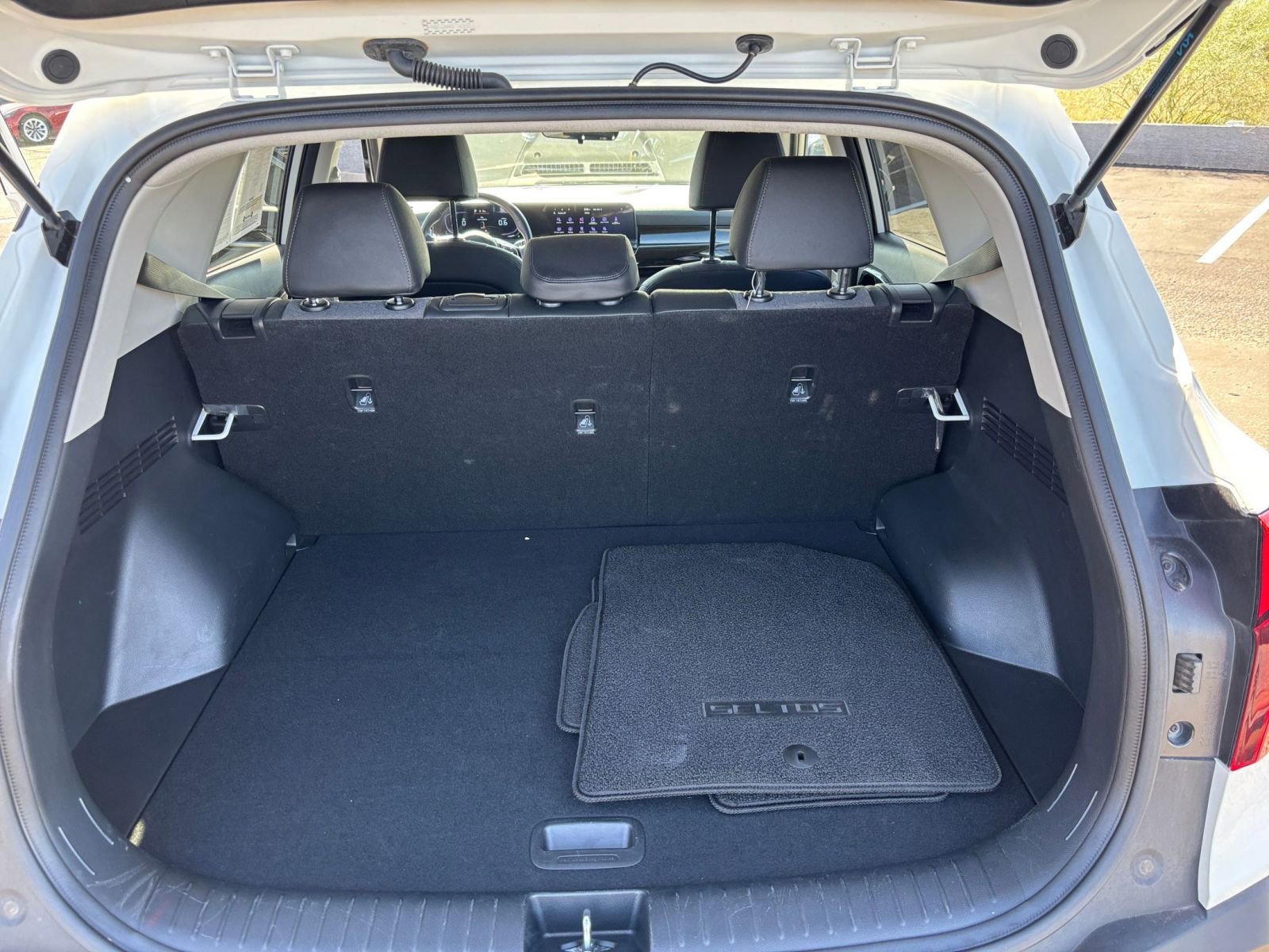 Thumbnail: 2025 Kia Seltos - 30