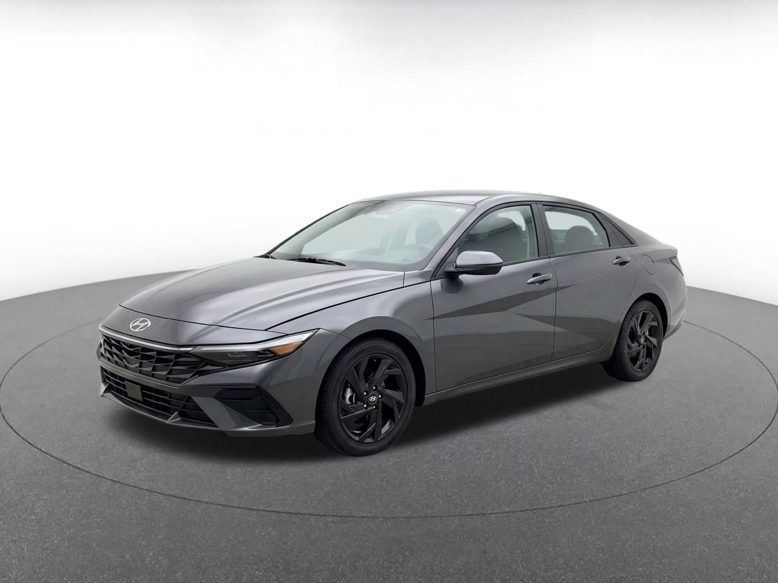 Thumbnail: 2026 Hyundai Elantra - 3