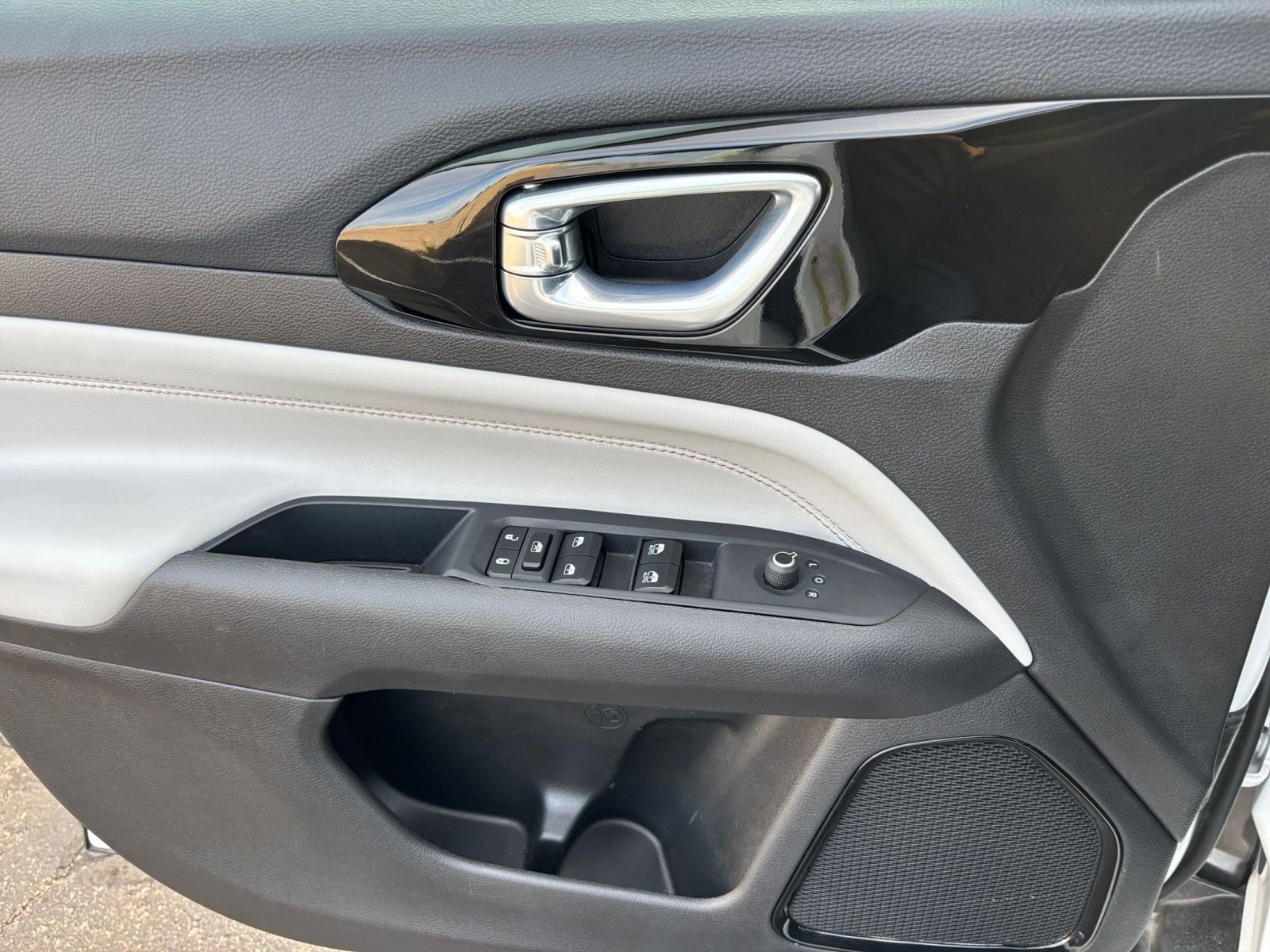 Thumbnail: 2025 Jeep Compass - 20