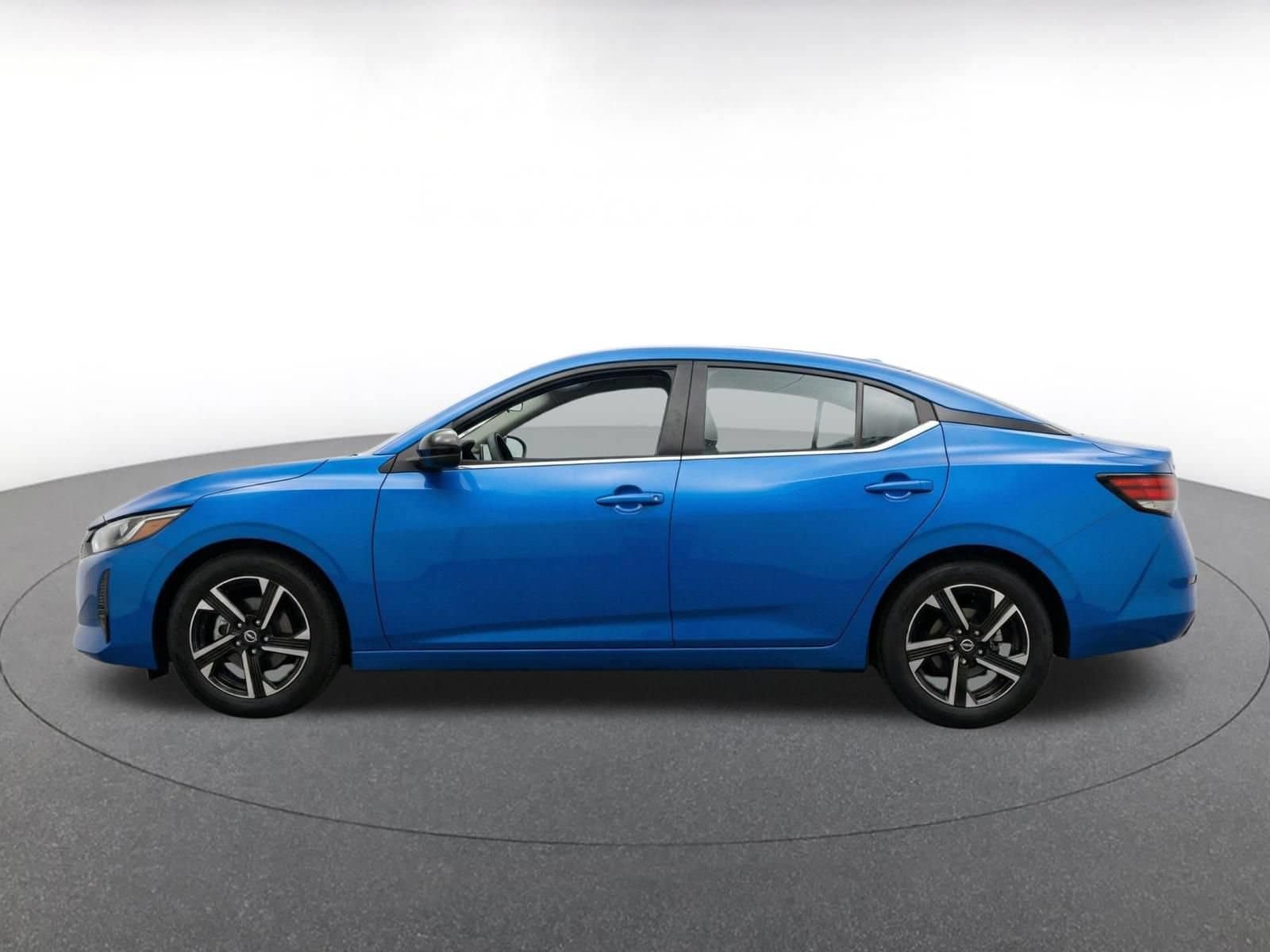 Thumbnail: 2025 Nissan Sentra - 4