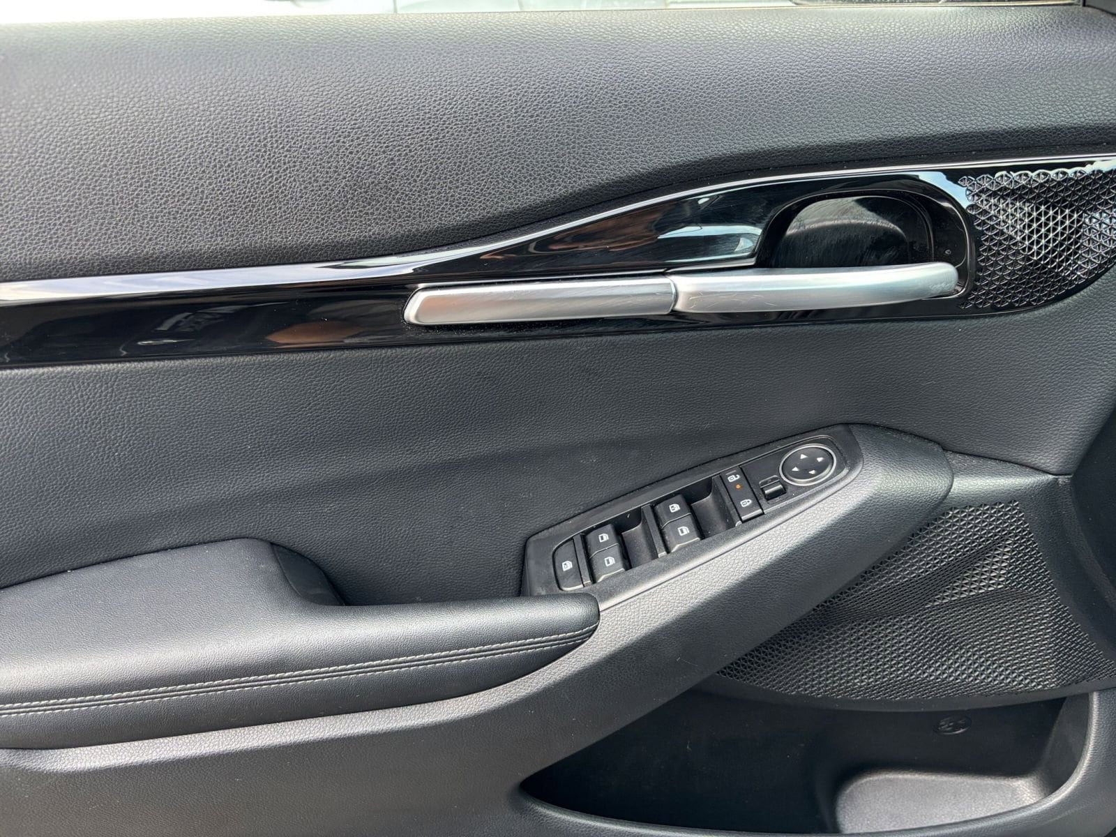 Thumbnail: 2025 Kia Seltos - 18