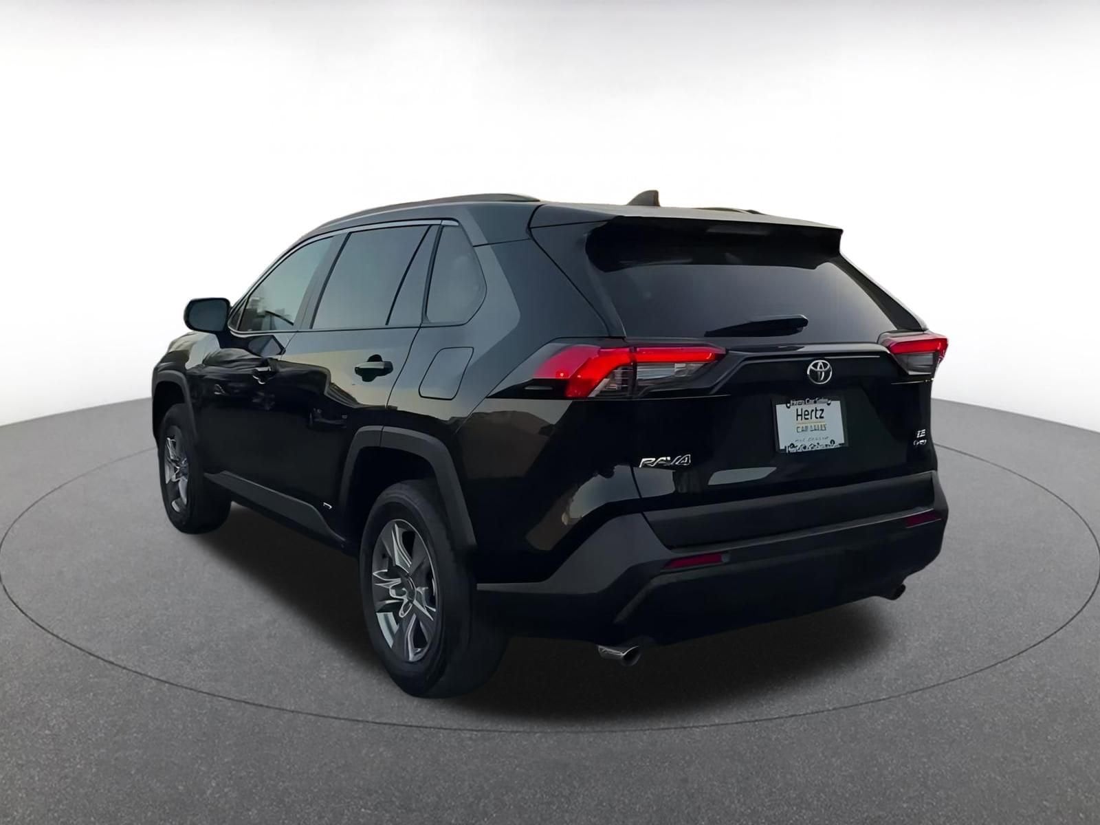 Thumbnail: 2025 Toyota RAV4 - 11