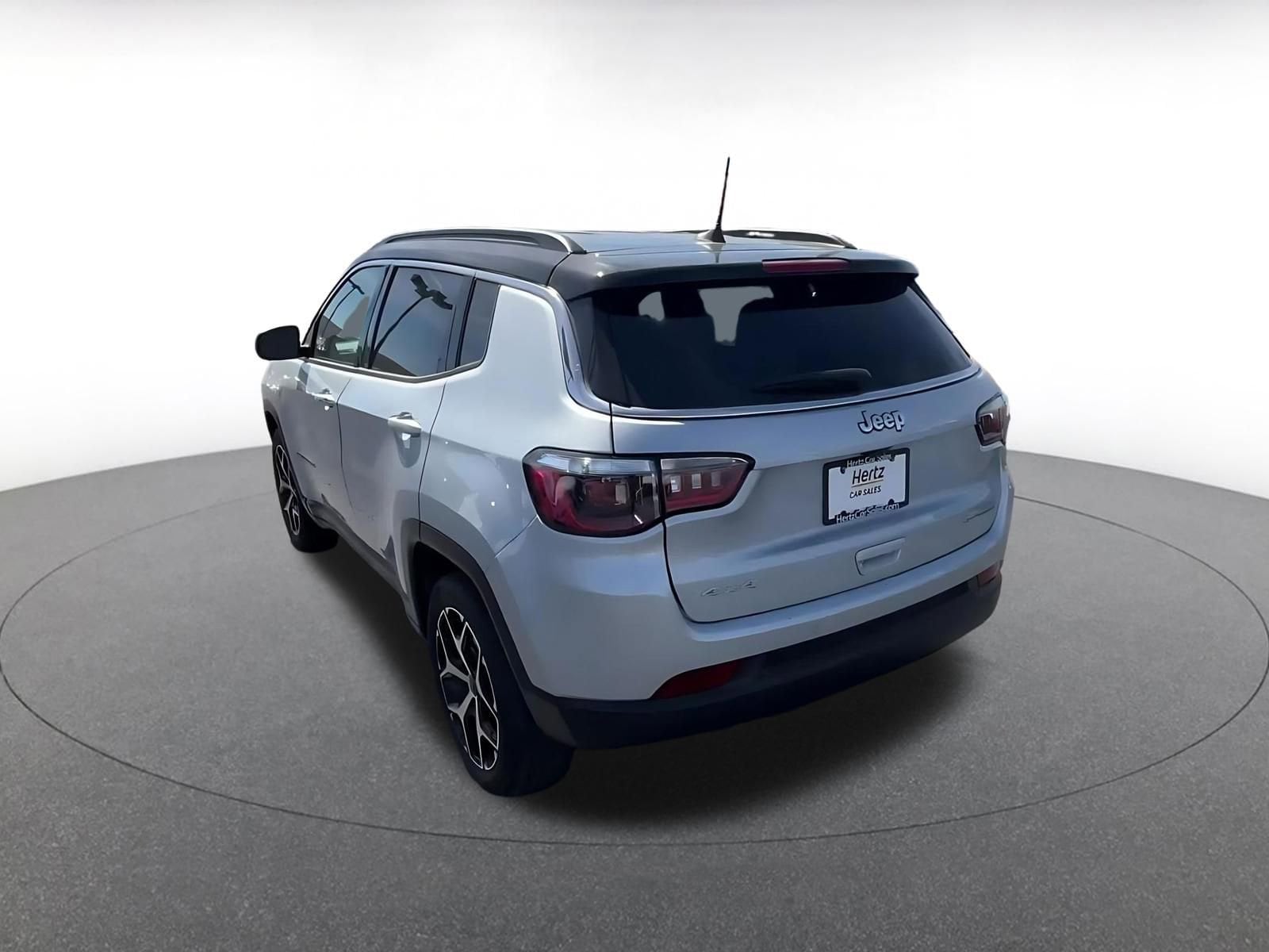 Thumbnail: 2025 Jeep Compass - 11