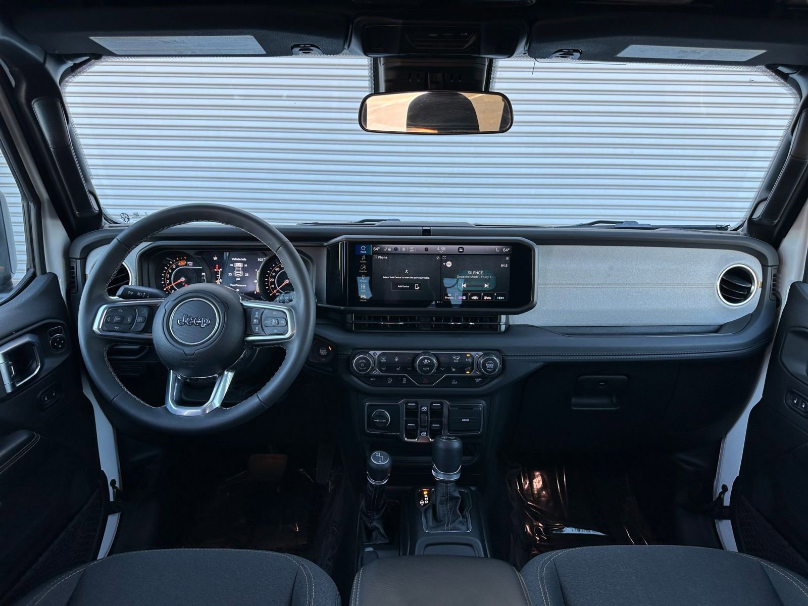 Thumbnail: 2025 Jeep Wrangler - 32