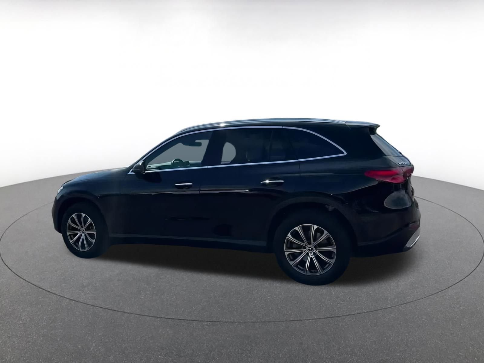 Thumbnail: 2024 Mercedes-Benz GLC - 9