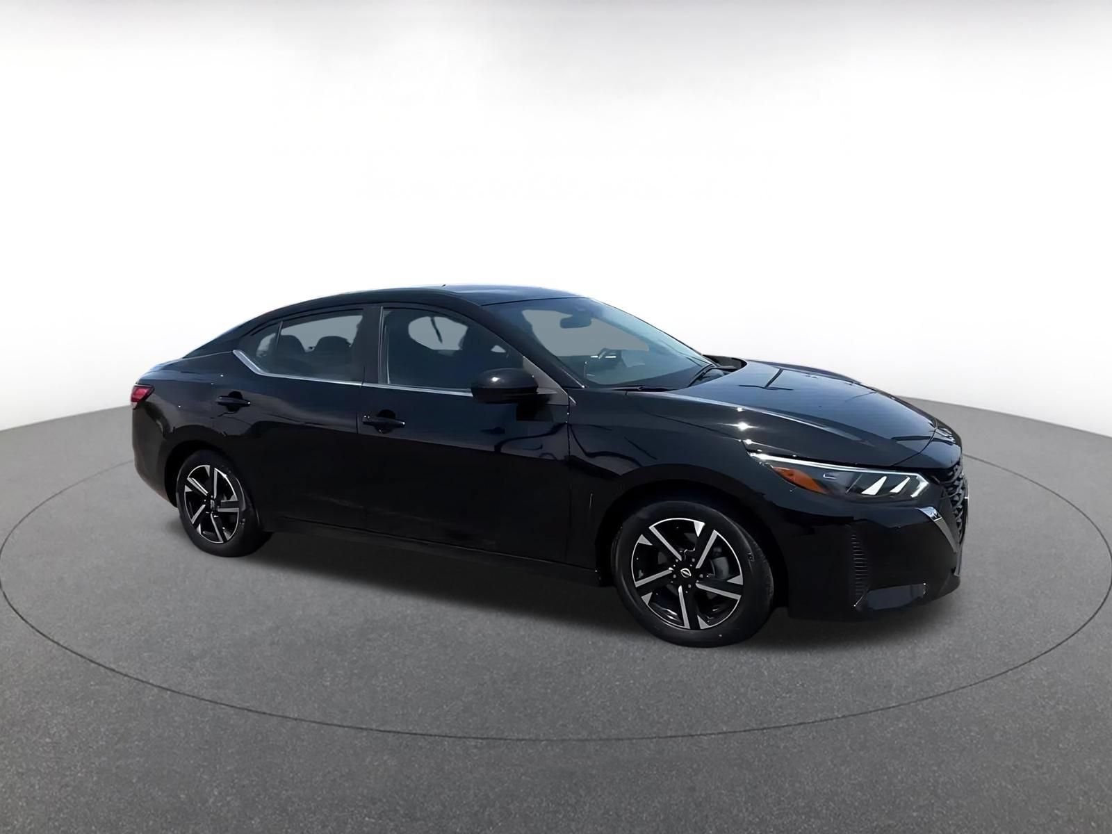 Thumbnail: 2025 Nissan Sentra - 2