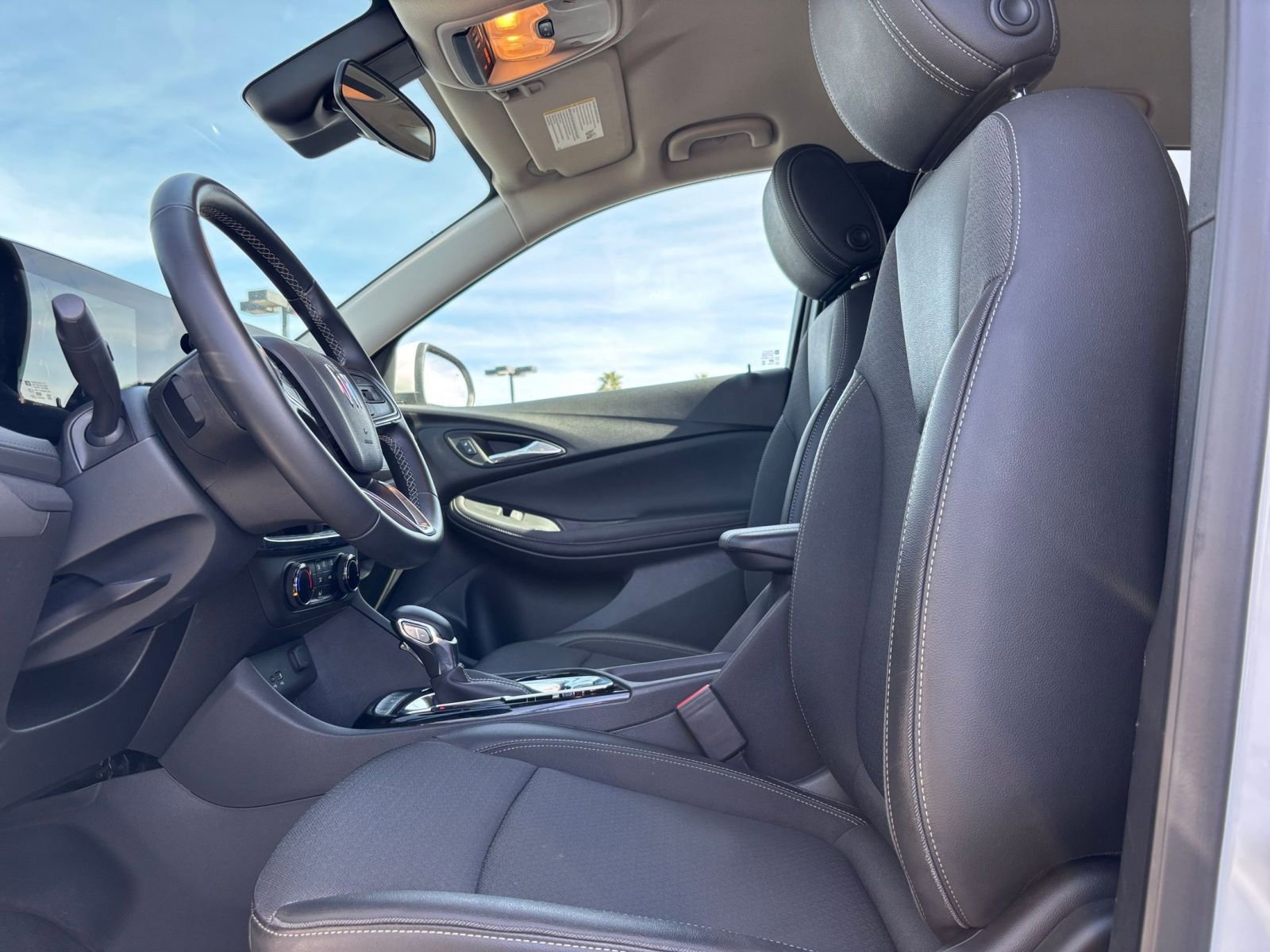 Thumbnail: 2025 Buick Encore GX - 25