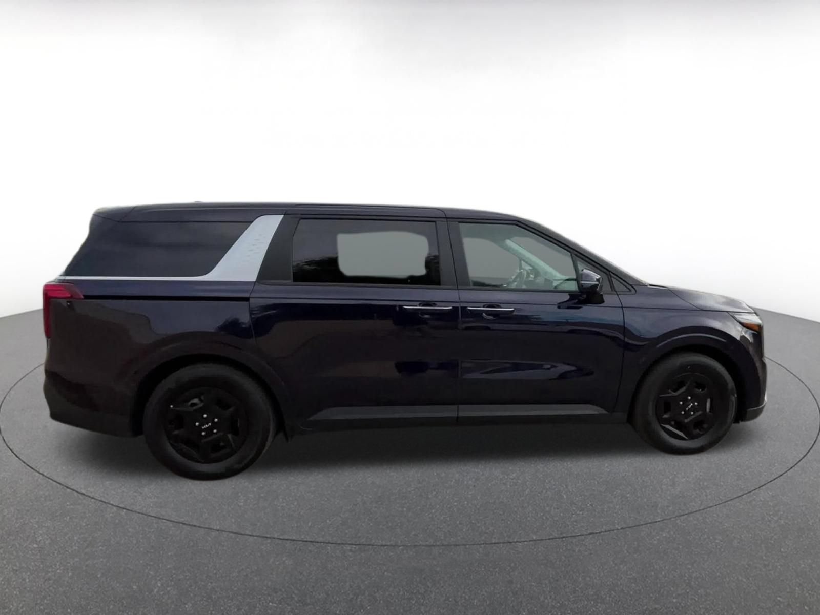 Thumbnail: 2026 Kia Carnival - 16