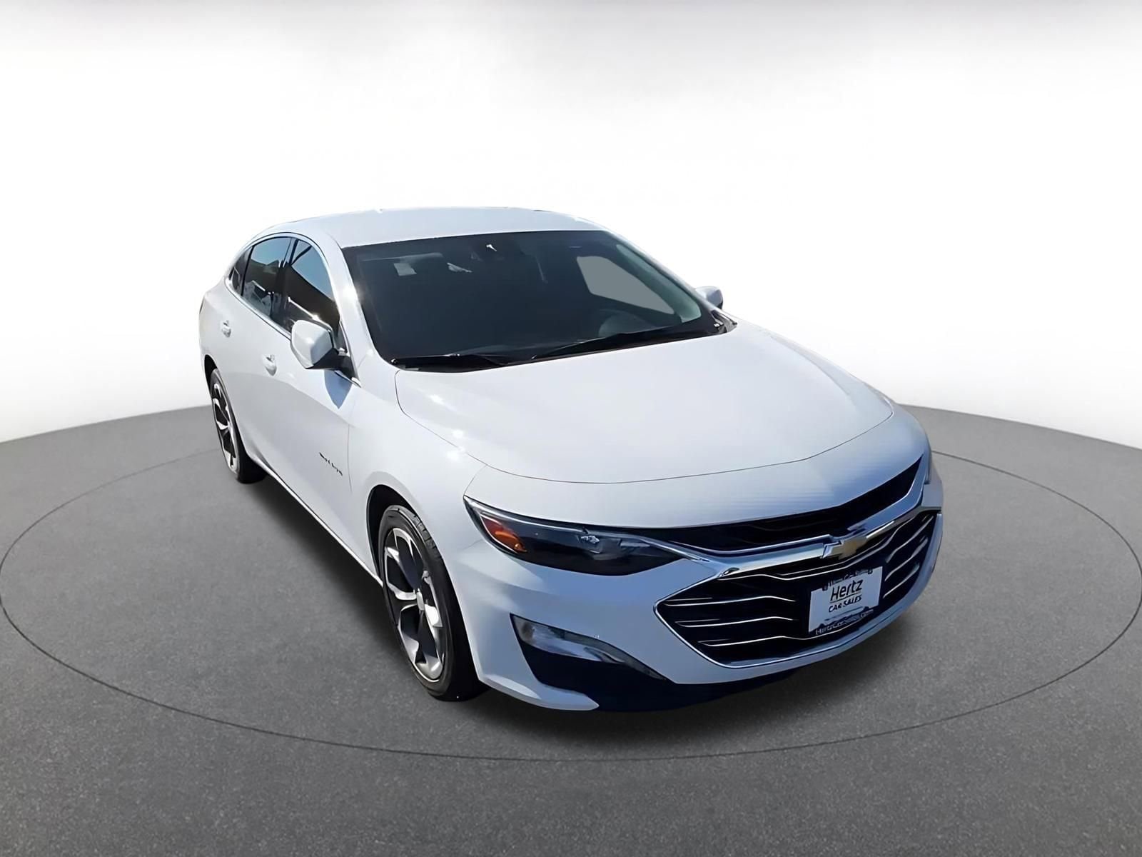 Thumbnail: 2024 Chevrolet Malibu - 3