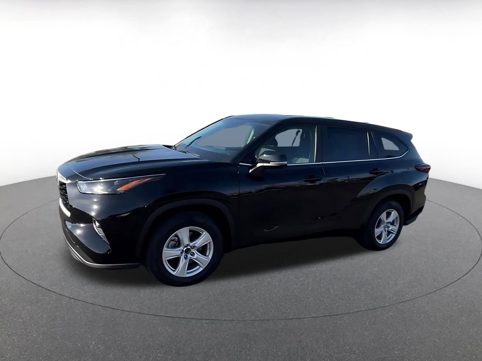 Thumbnail: 2025 Toyota Highlander - 8