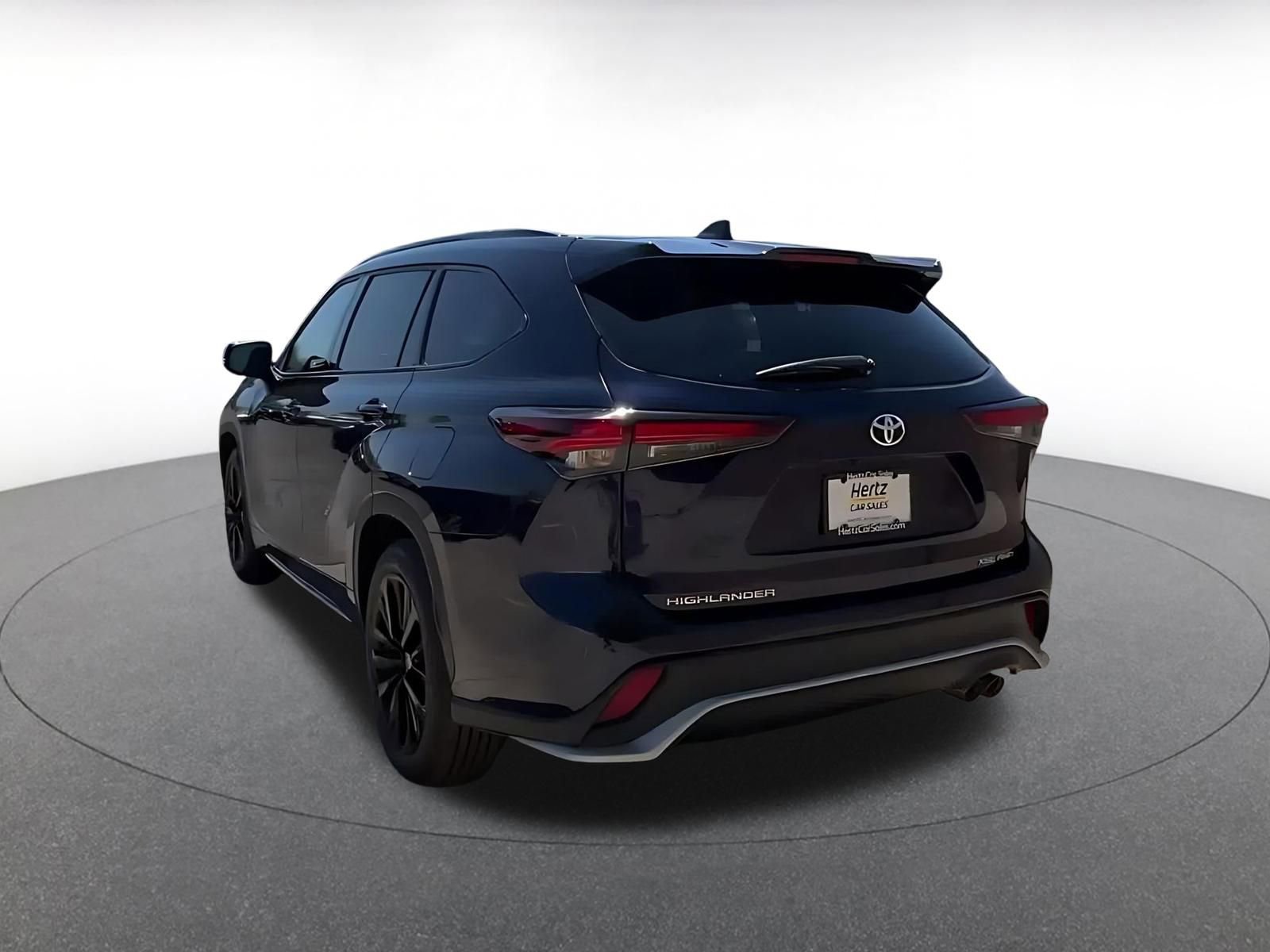 Thumbnail: 2025 Toyota Highlander - 11