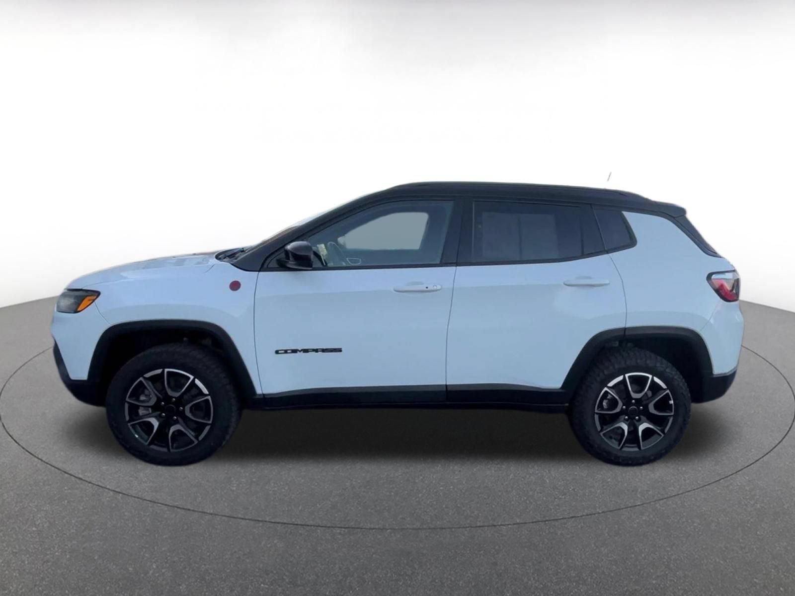 Thumbnail: 2025 Jeep Compass - 8