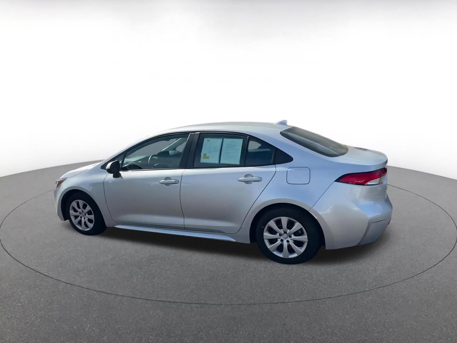 Thumbnail: 2025 Toyota Corolla - 10