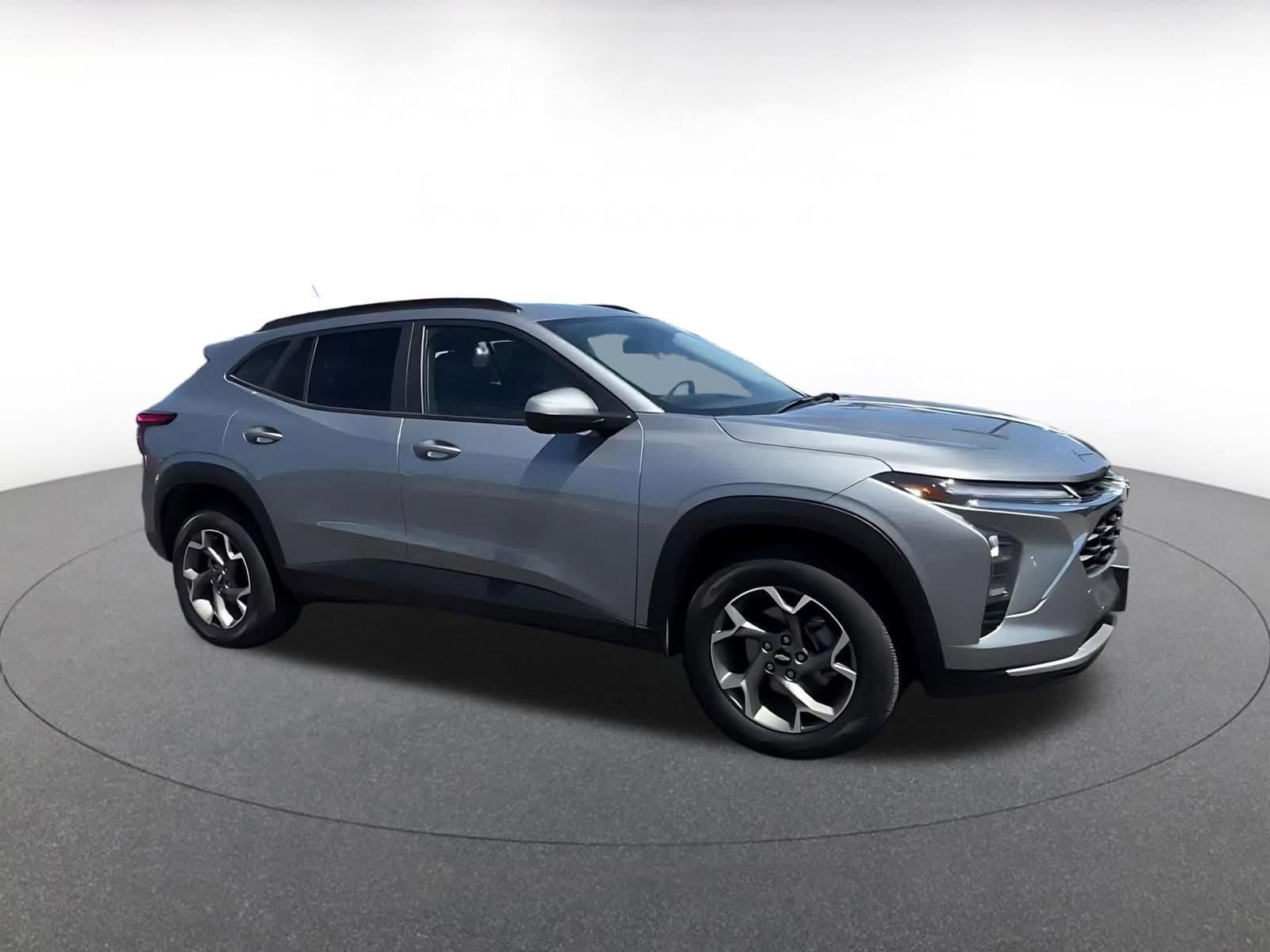 Thumbnail: 2025 Chevrolet Trax - 2