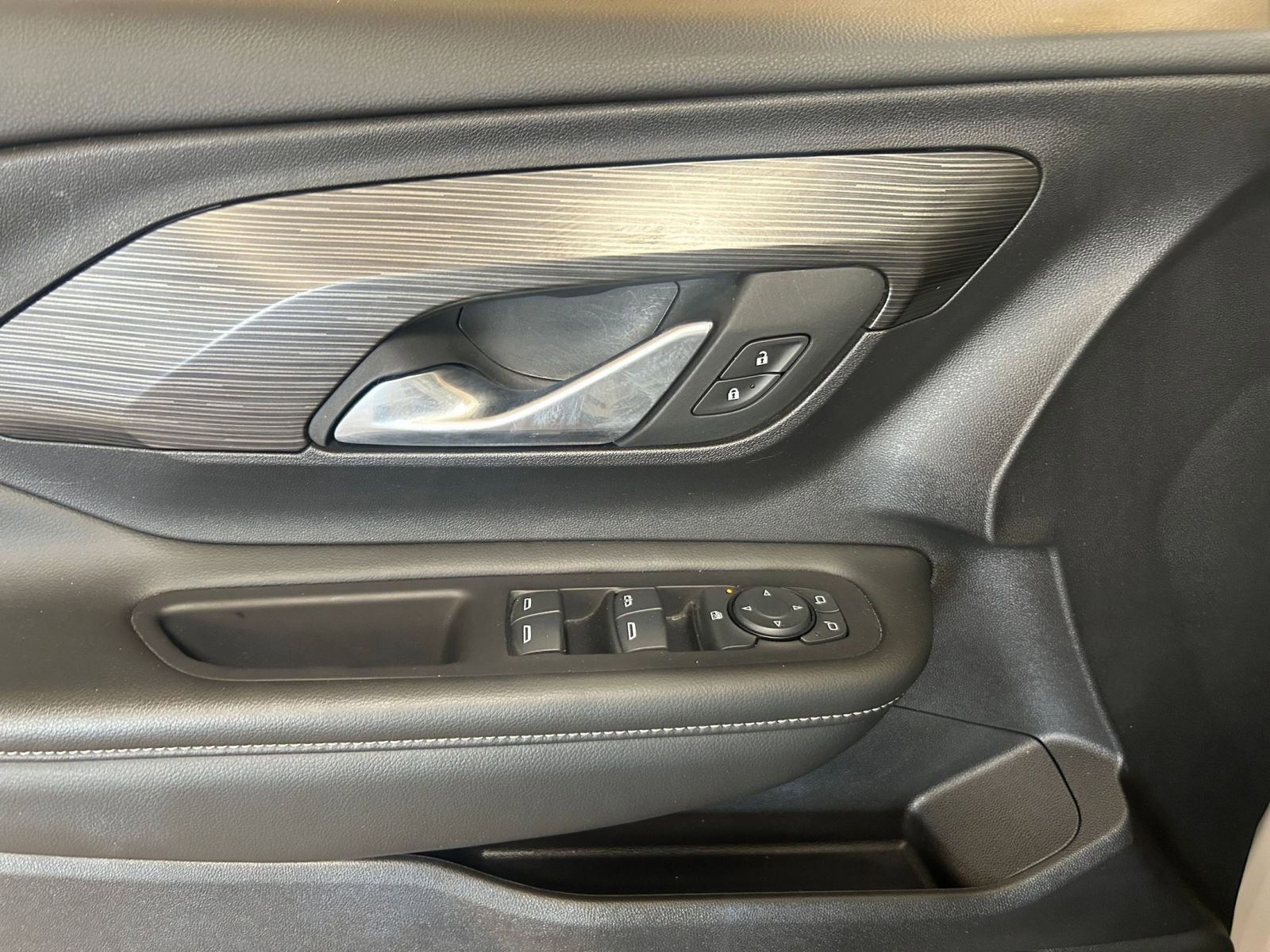 Thumbnail: 2024 GMC Terrain - 20