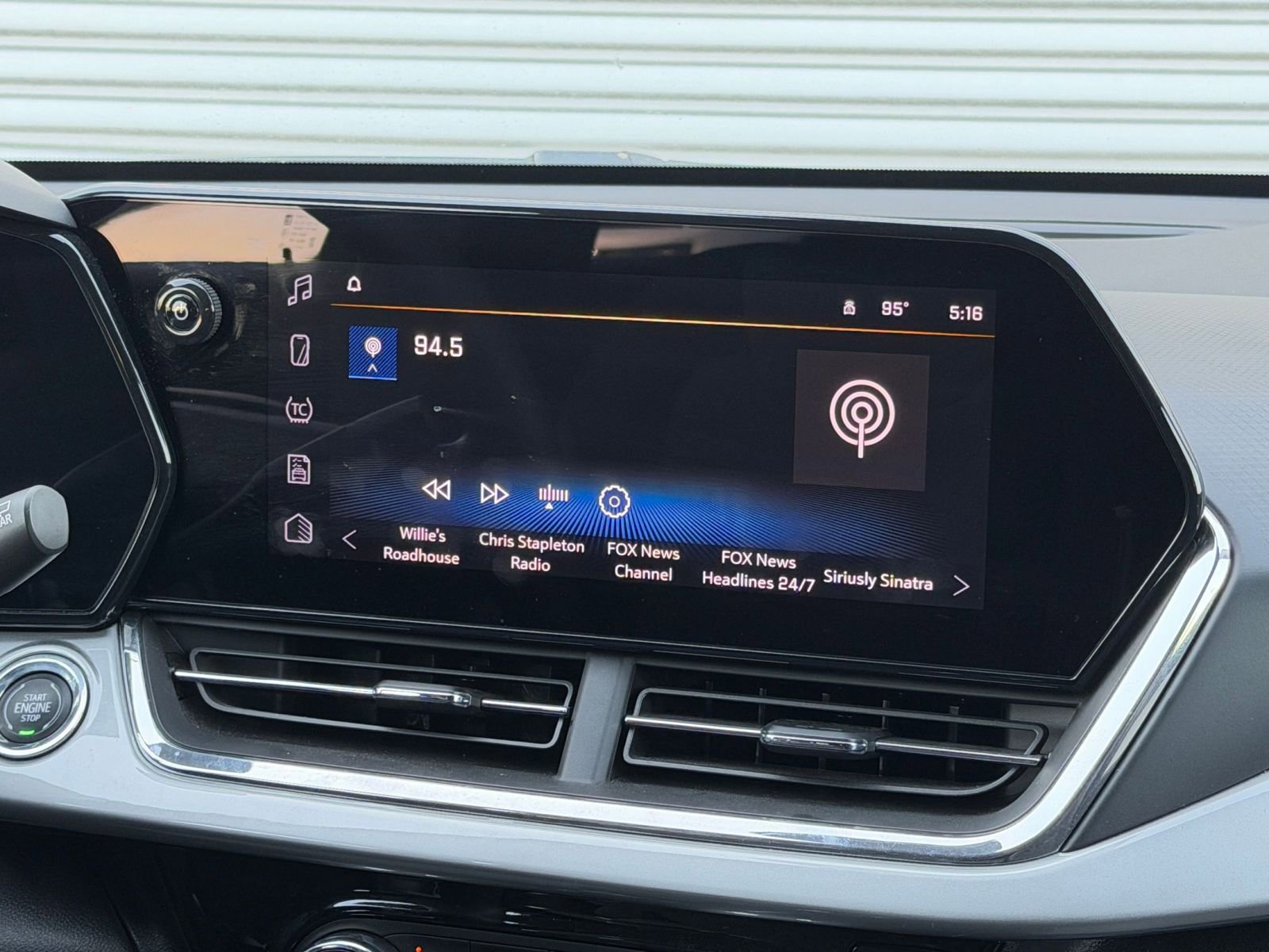 Thumbnail: 2025 Chevrolet Trax - 20