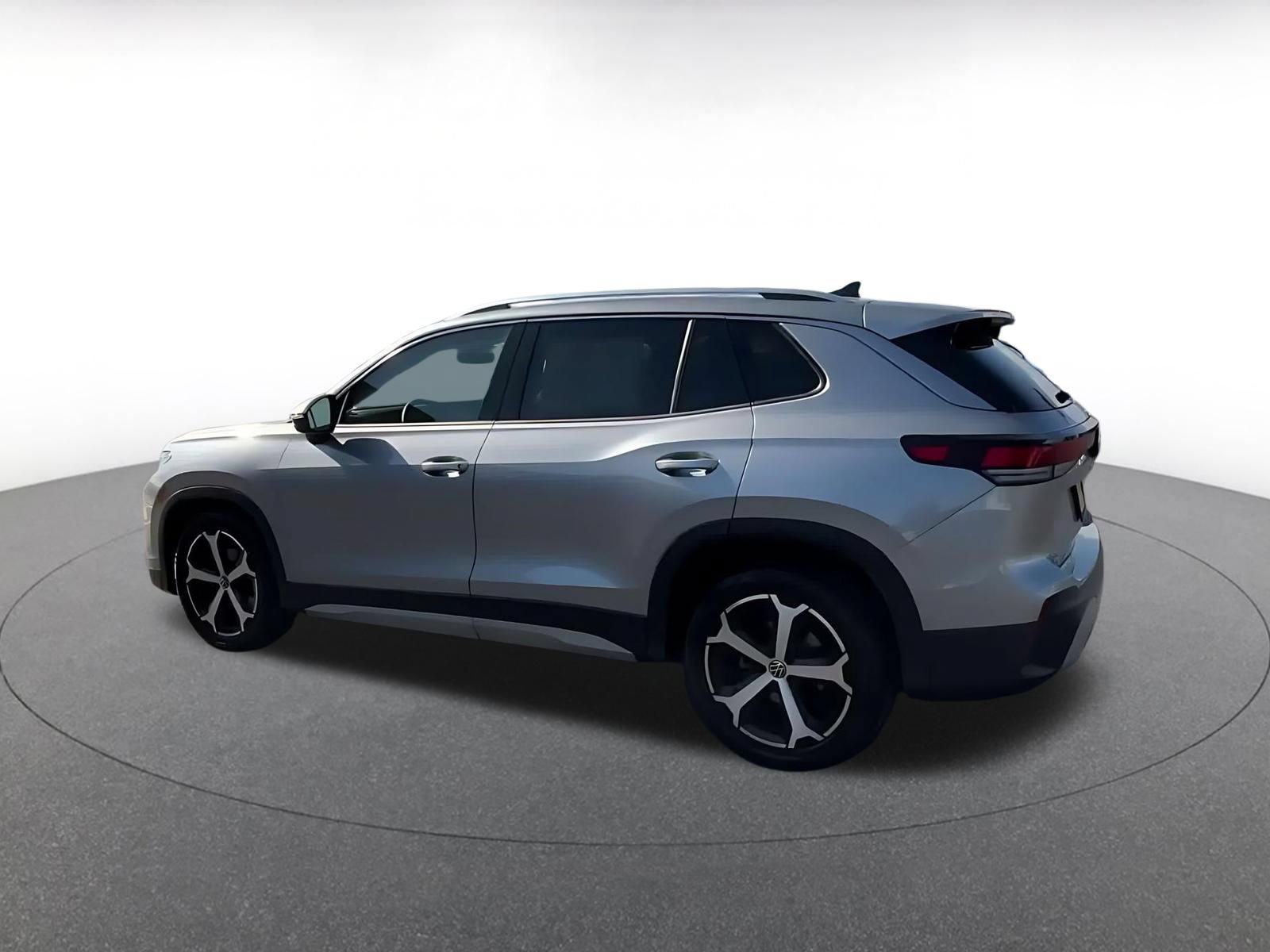 Thumbnail: 2026 Volkswagen Tiguan - 9