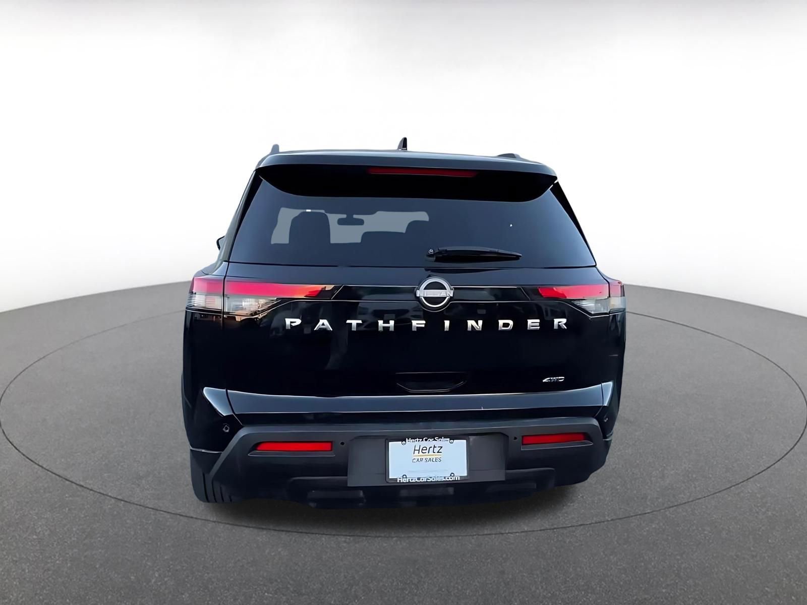 Thumbnail: 2025 Nissan Pathfinder - 12