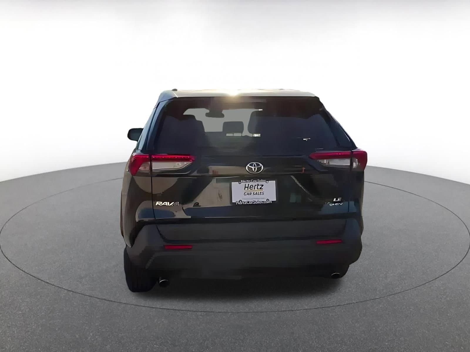 Thumbnail: 2025 Toyota RAV4 - 11