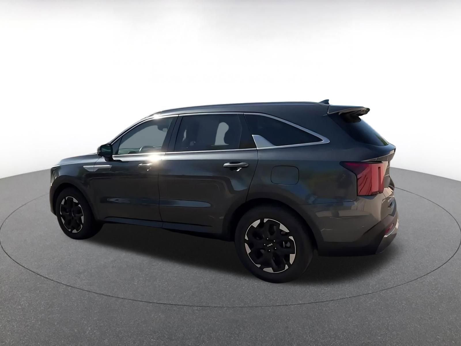 Thumbnail: 2024 Kia Sorento - 10