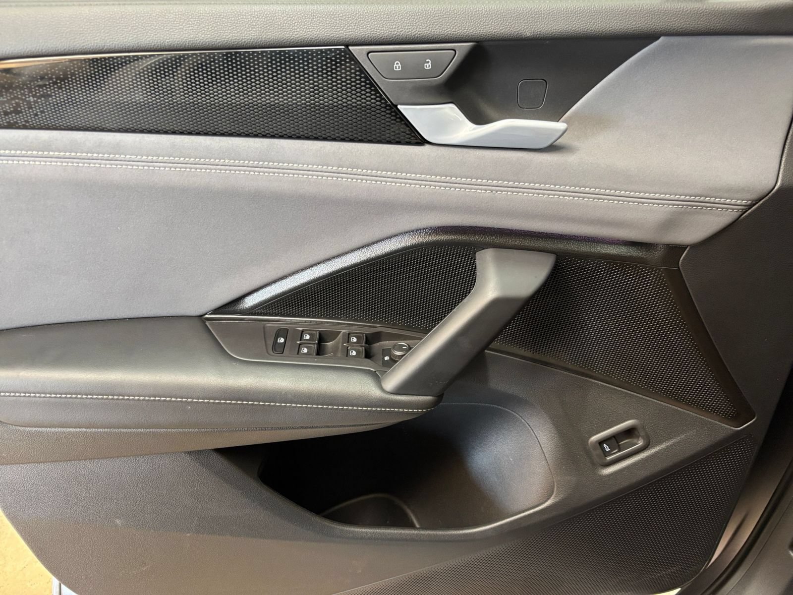 Thumbnail: 2026 Volkswagen Tiguan - 15
