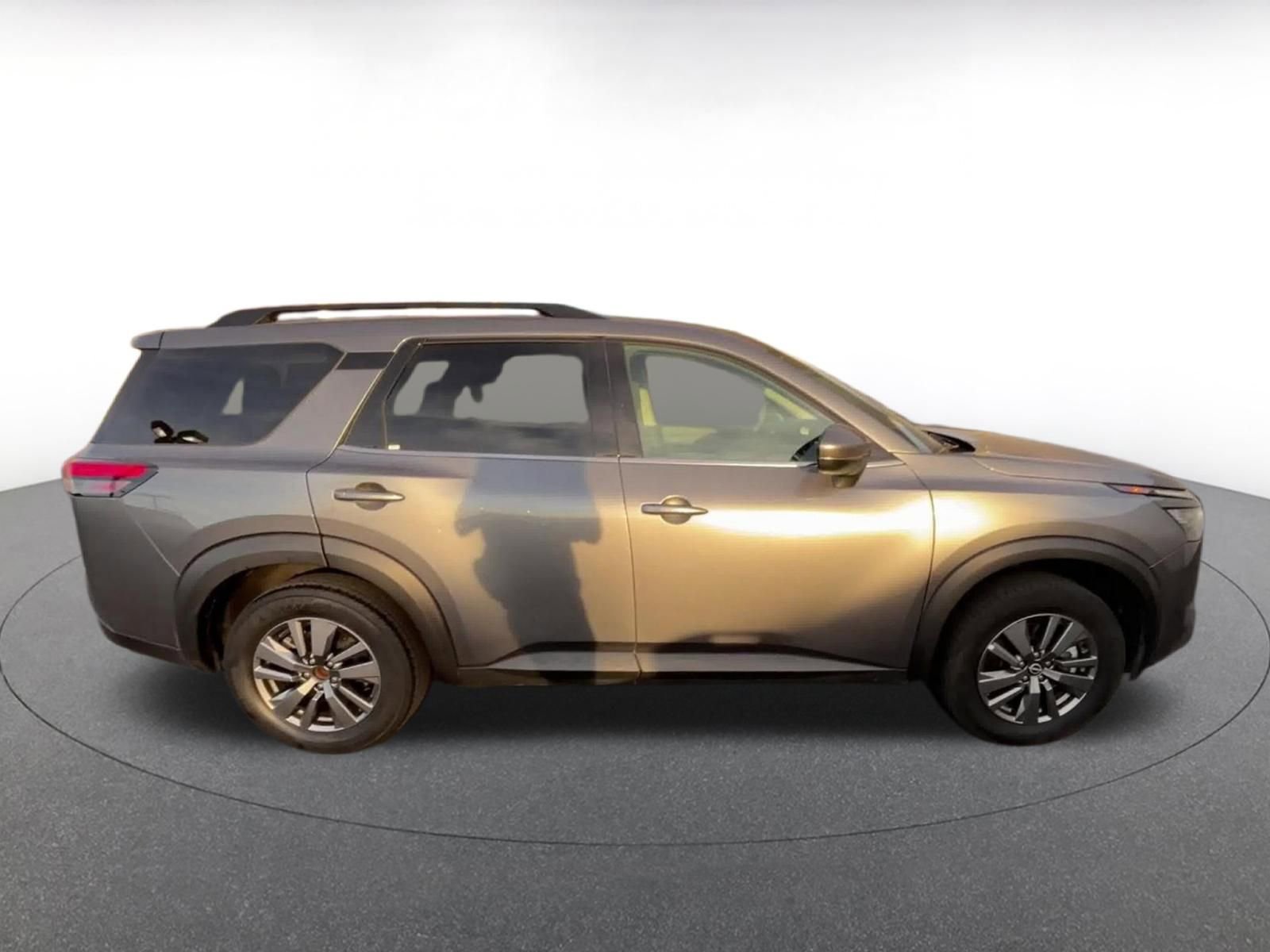 Thumbnail: 2025 Nissan Pathfinder - 16