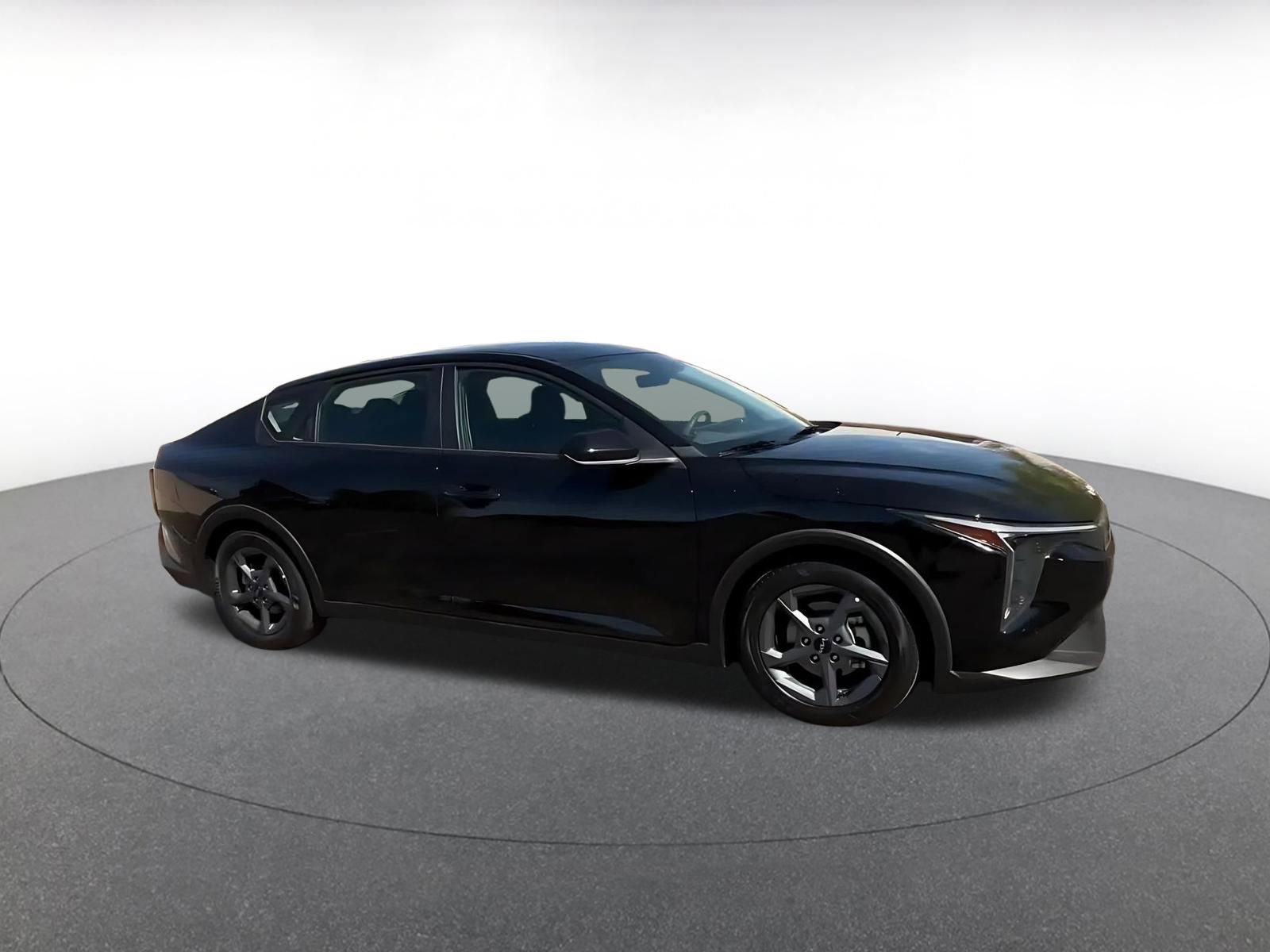 Thumbnail: 2025 Kia K4 - 2