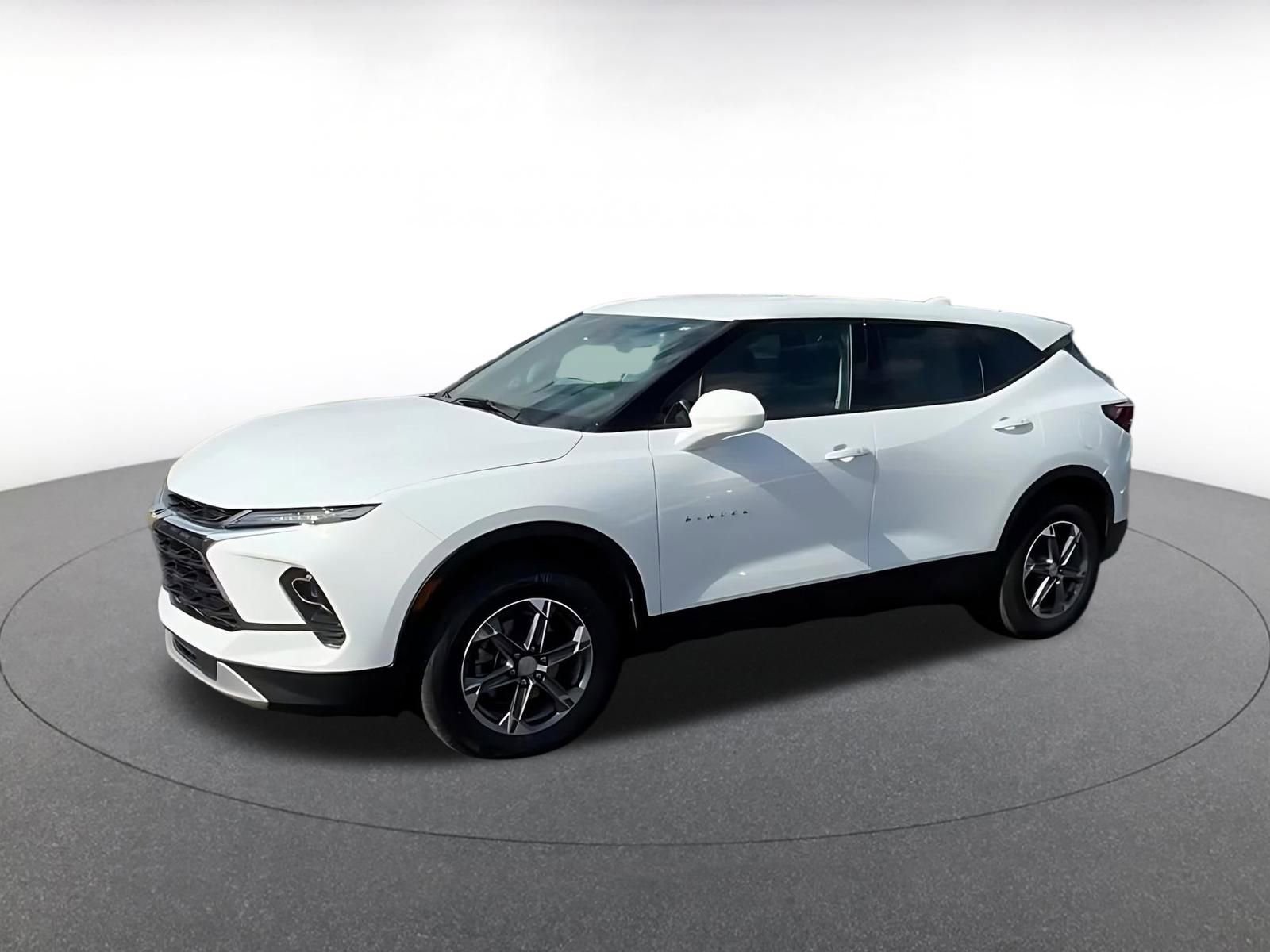 Thumbnail: 2025 Chevrolet Blazer - 8