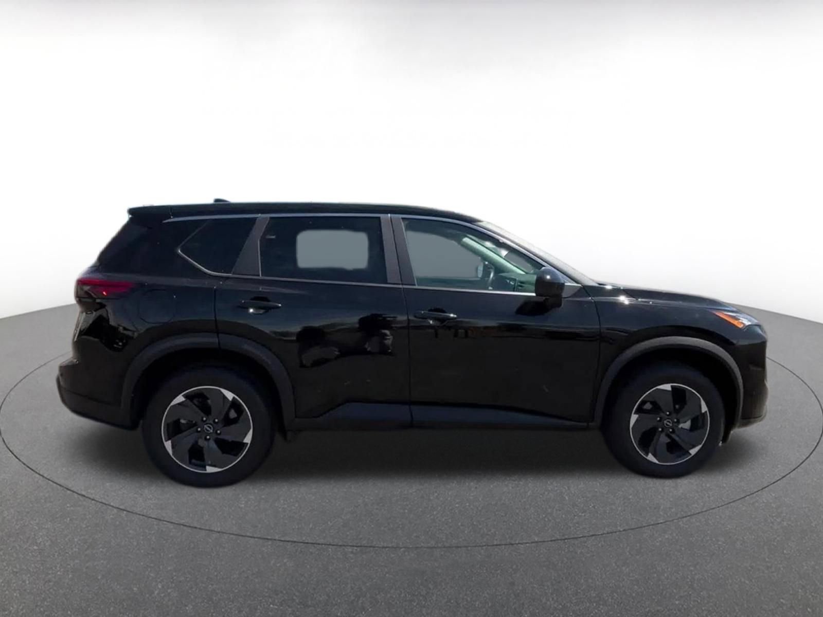 Thumbnail: 2025 Nissan Rogue - 16