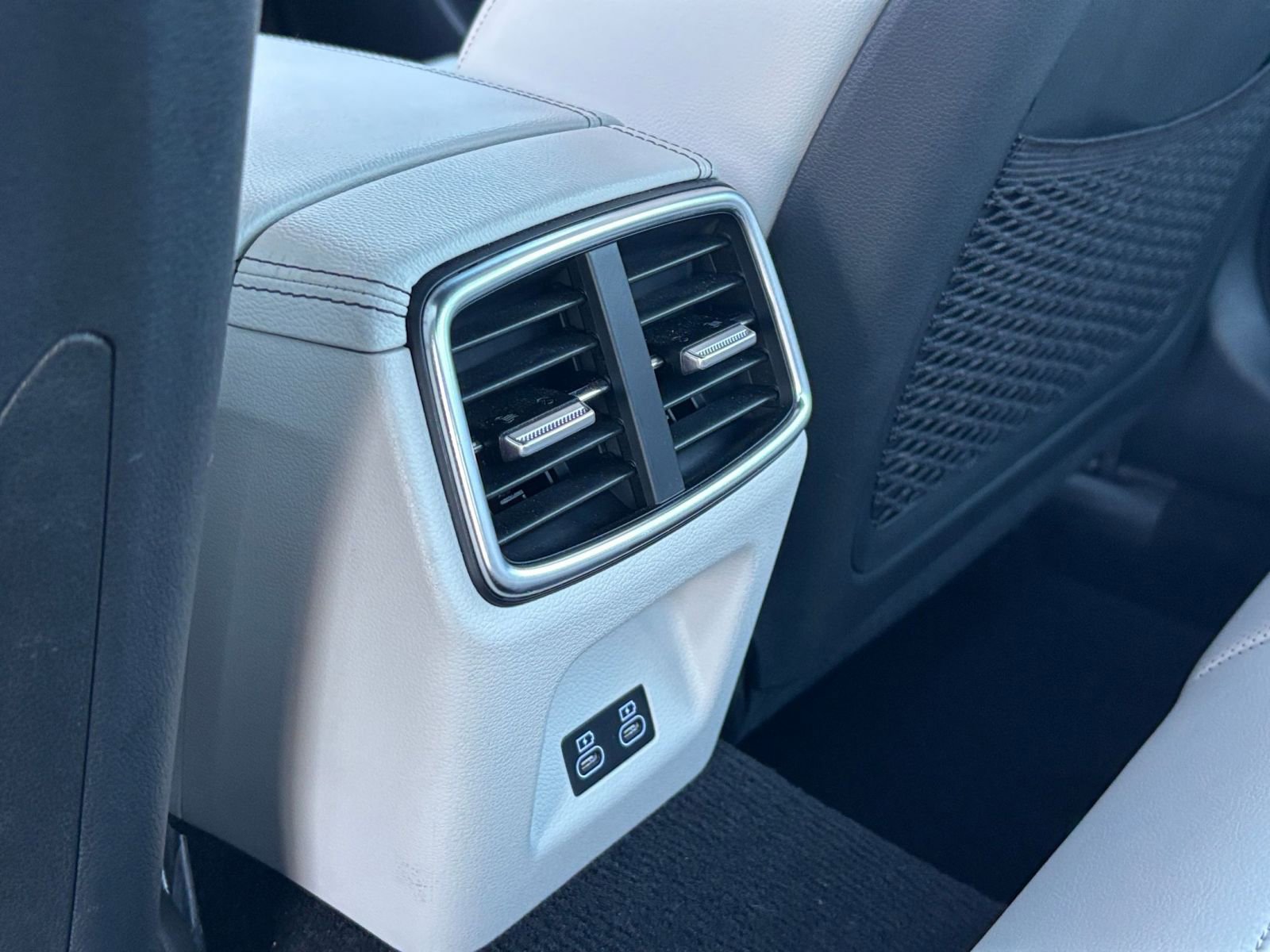 Thumbnail: 2025 Genesis G70 - 24