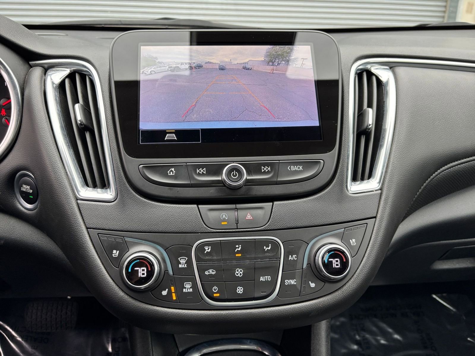 Thumbnail: 2024 Chevrolet Malibu - 18