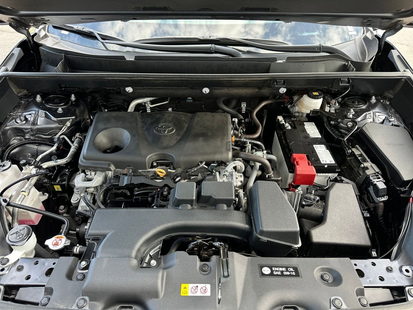 Thumbnail: 2025 Toyota RAV4 - 33