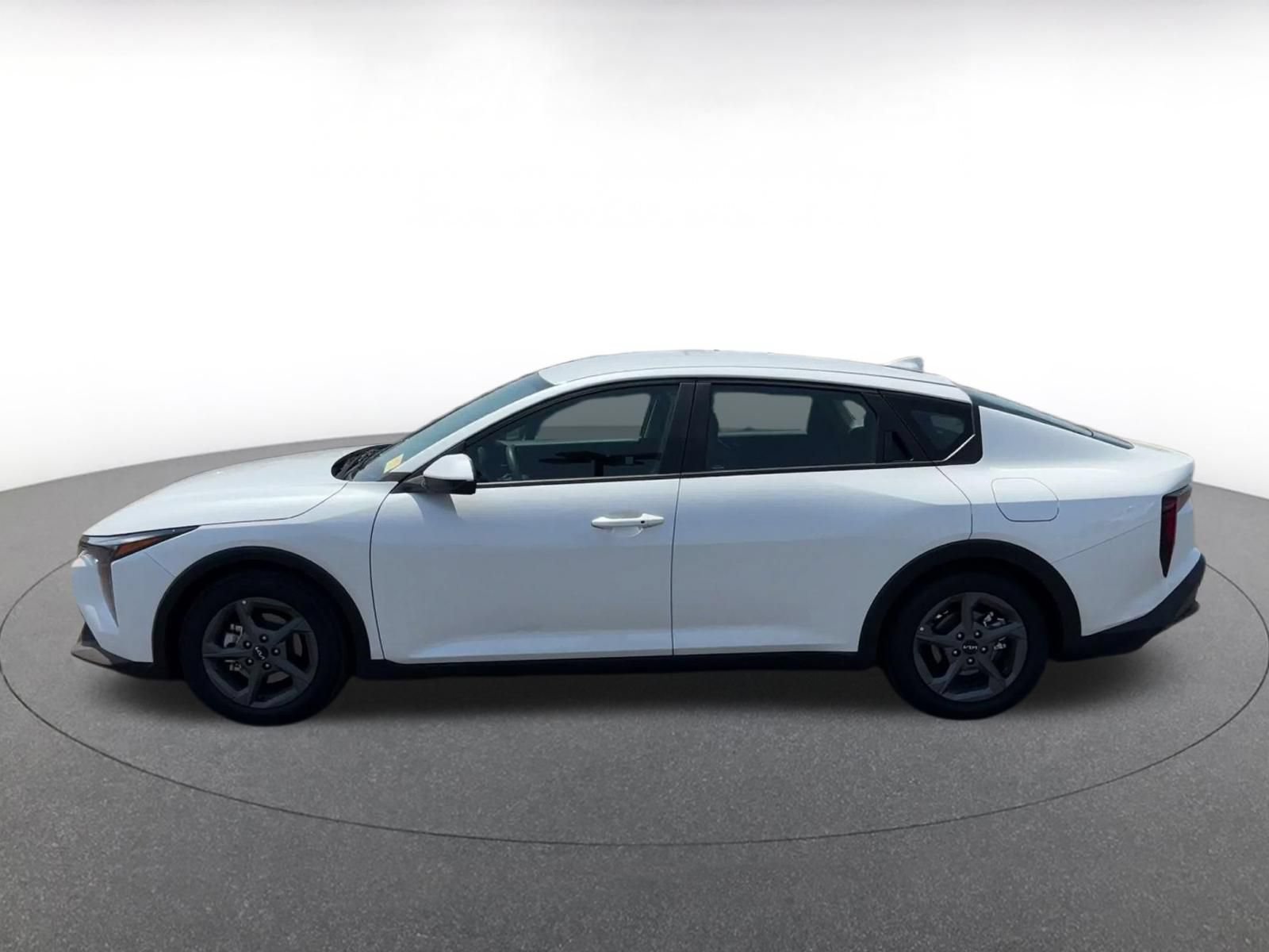 Thumbnail: 2026 Kia K4 - 9