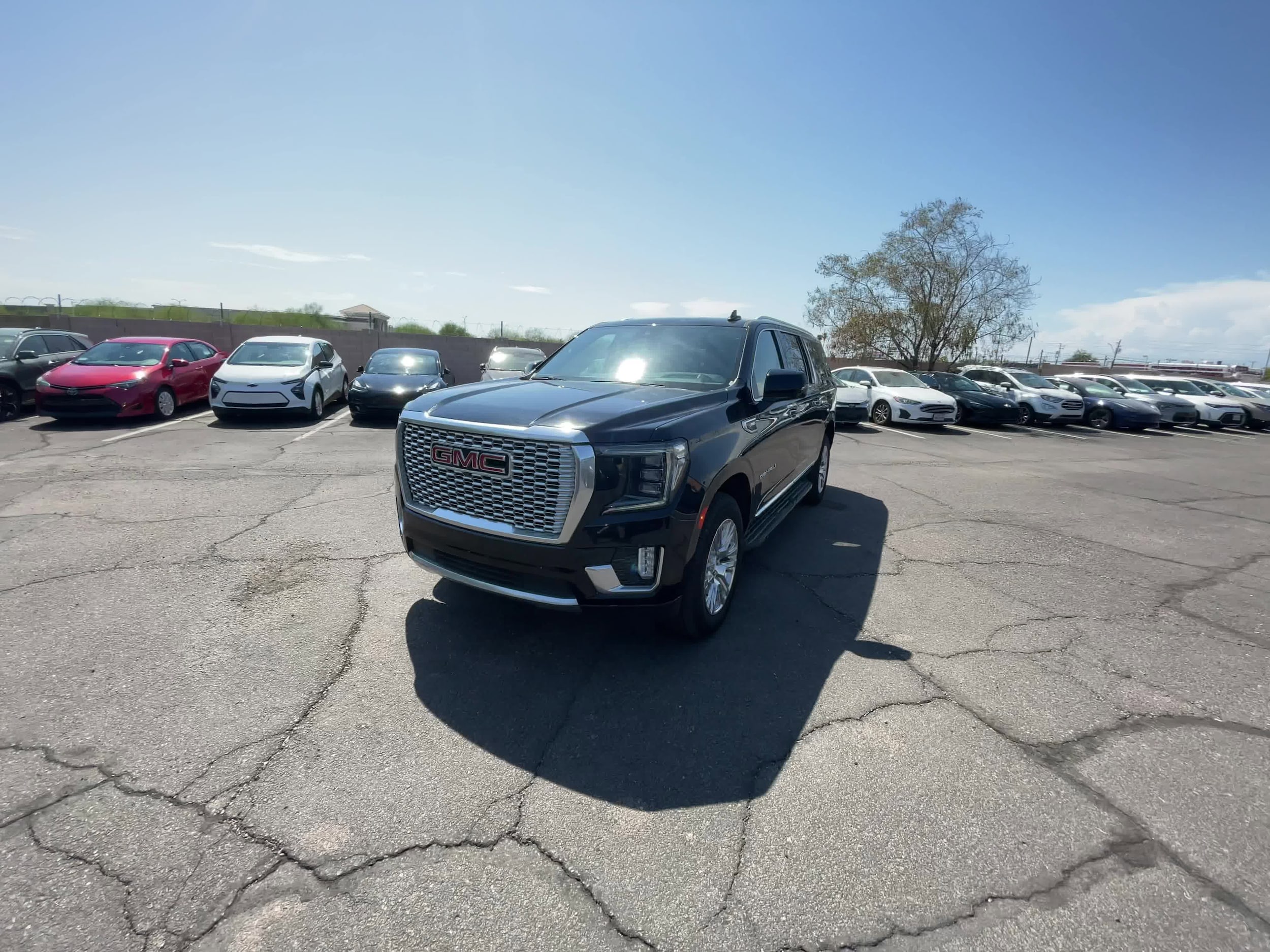 2023 GMC Yukon XL Denali 6