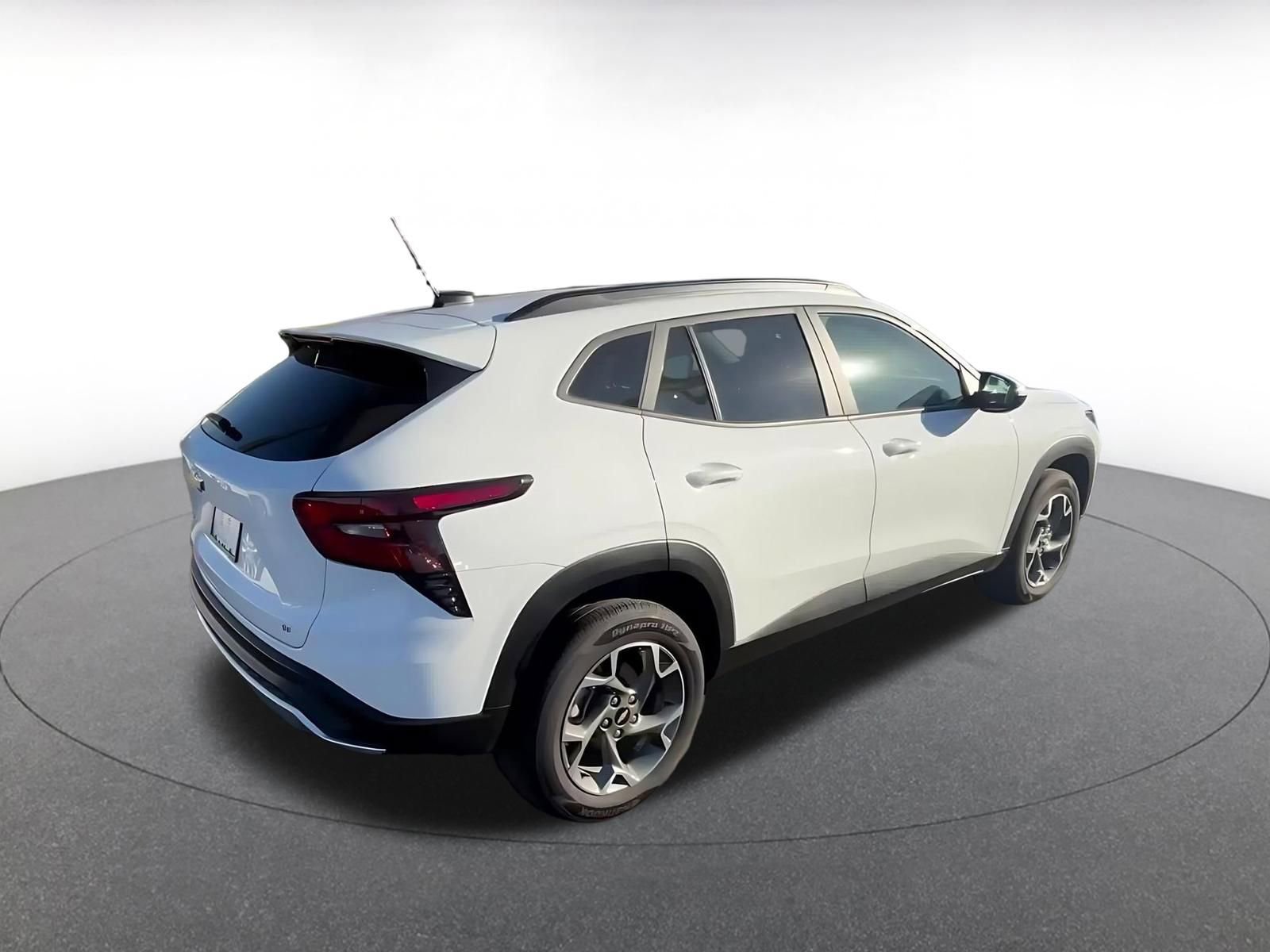 Thumbnail: 2025 Chevrolet Trax - 15