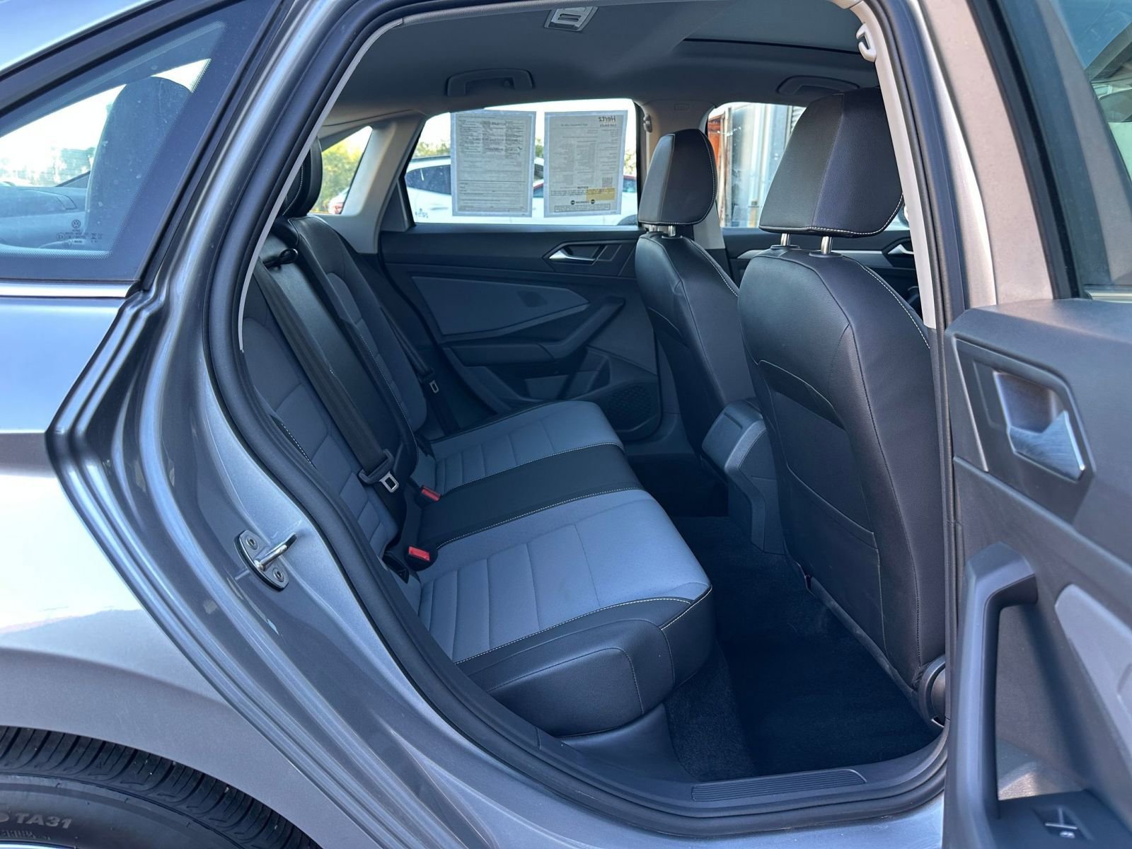 Thumbnail: 2025 Volkswagen Jetta - 25