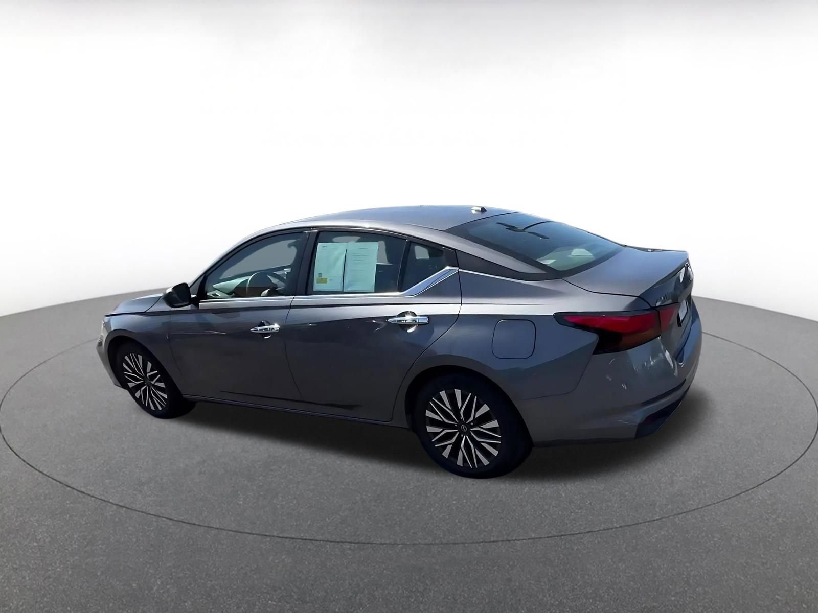 Thumbnail: 2025 Nissan Altima - 10