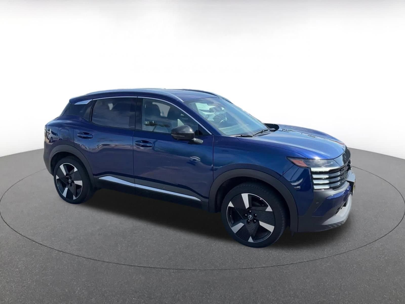 Thumbnail: 2026 Nissan Kicks - 2