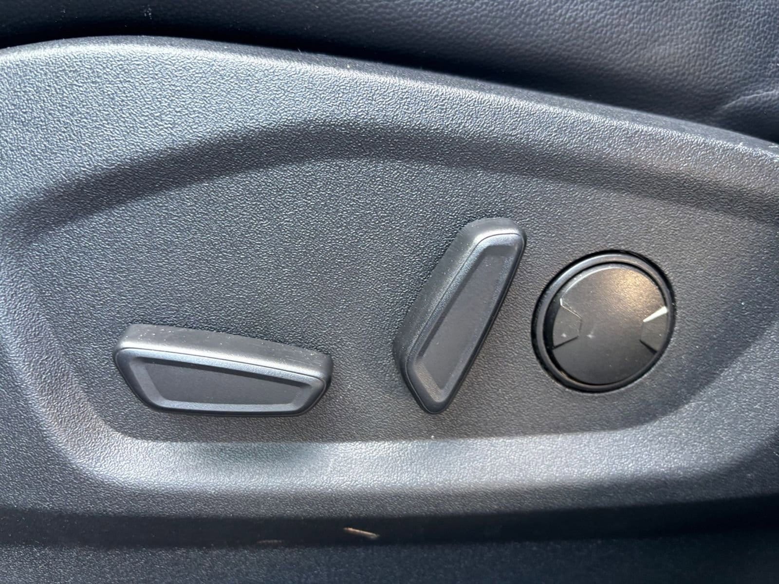 2024 Ford Edge SEL 23