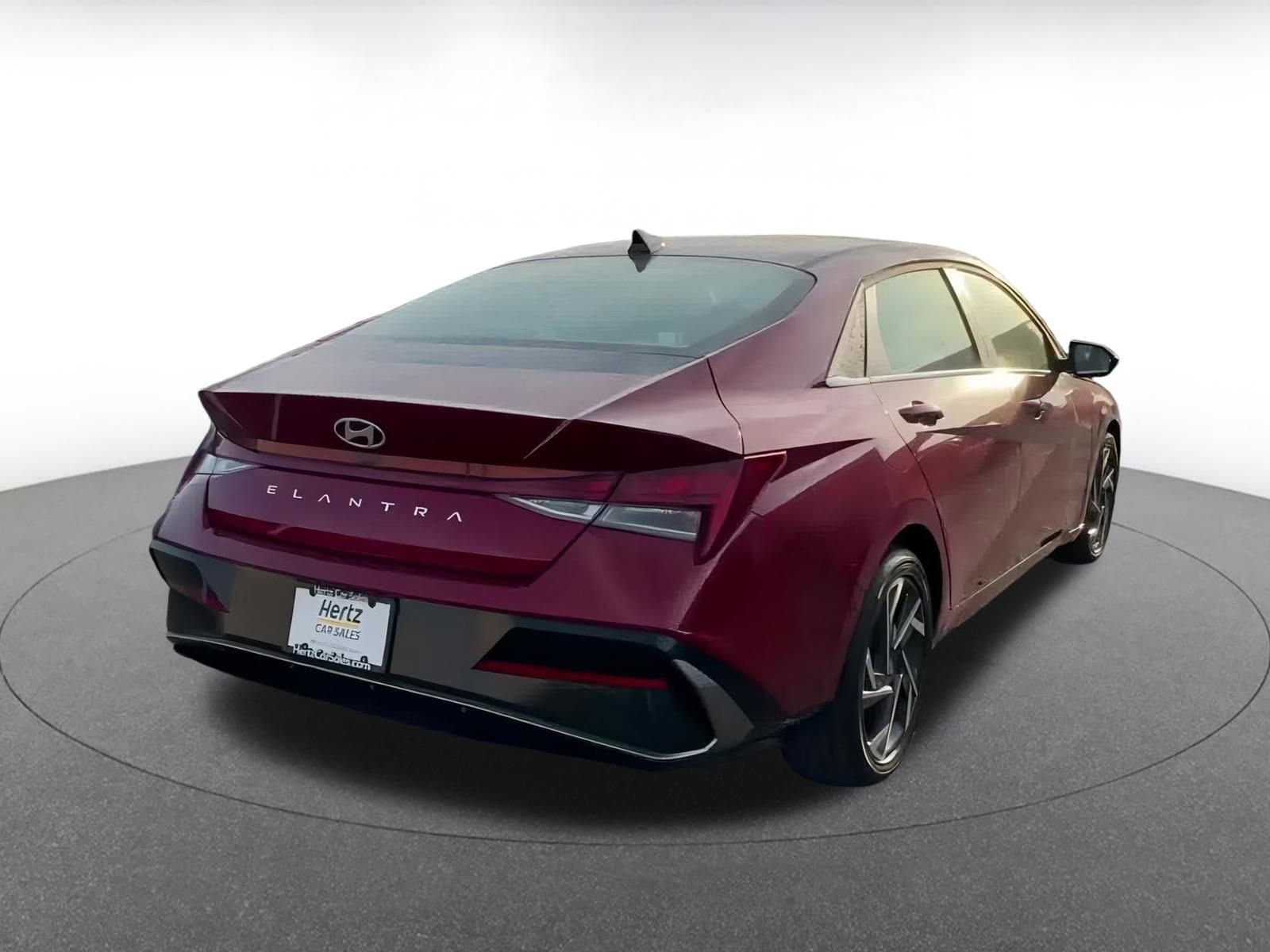 Thumbnail: 2025 Hyundai Elantra - 12