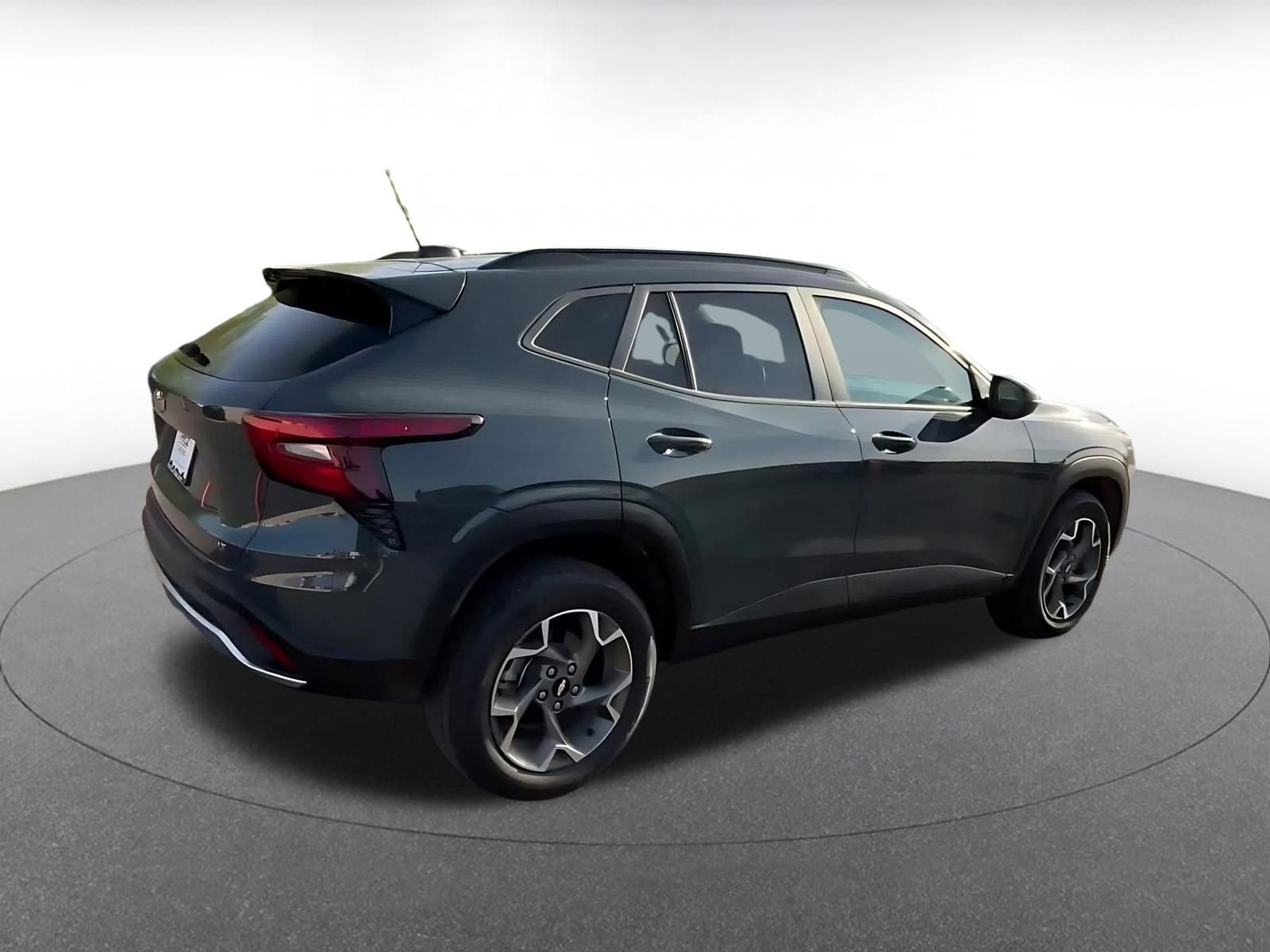 Thumbnail: 2025 Chevrolet Trax - 15