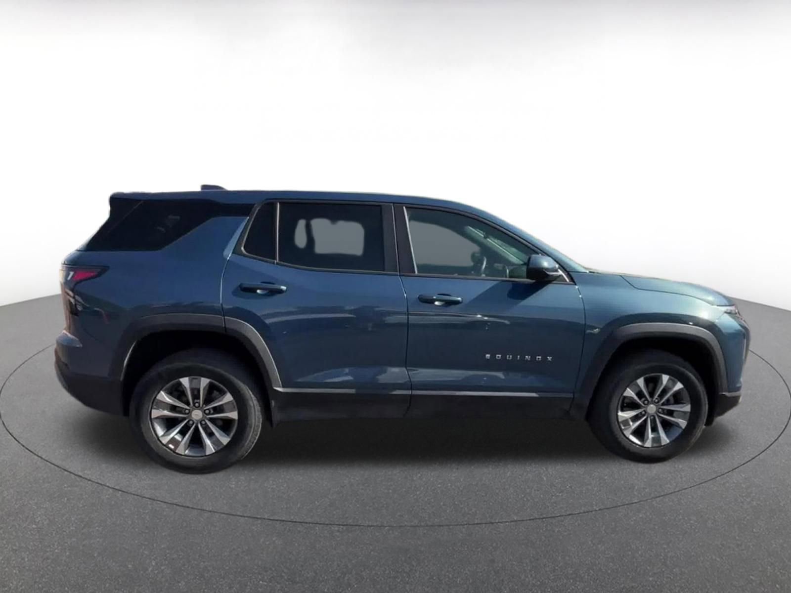 Thumbnail: 2025 Chevrolet Equinox - 16