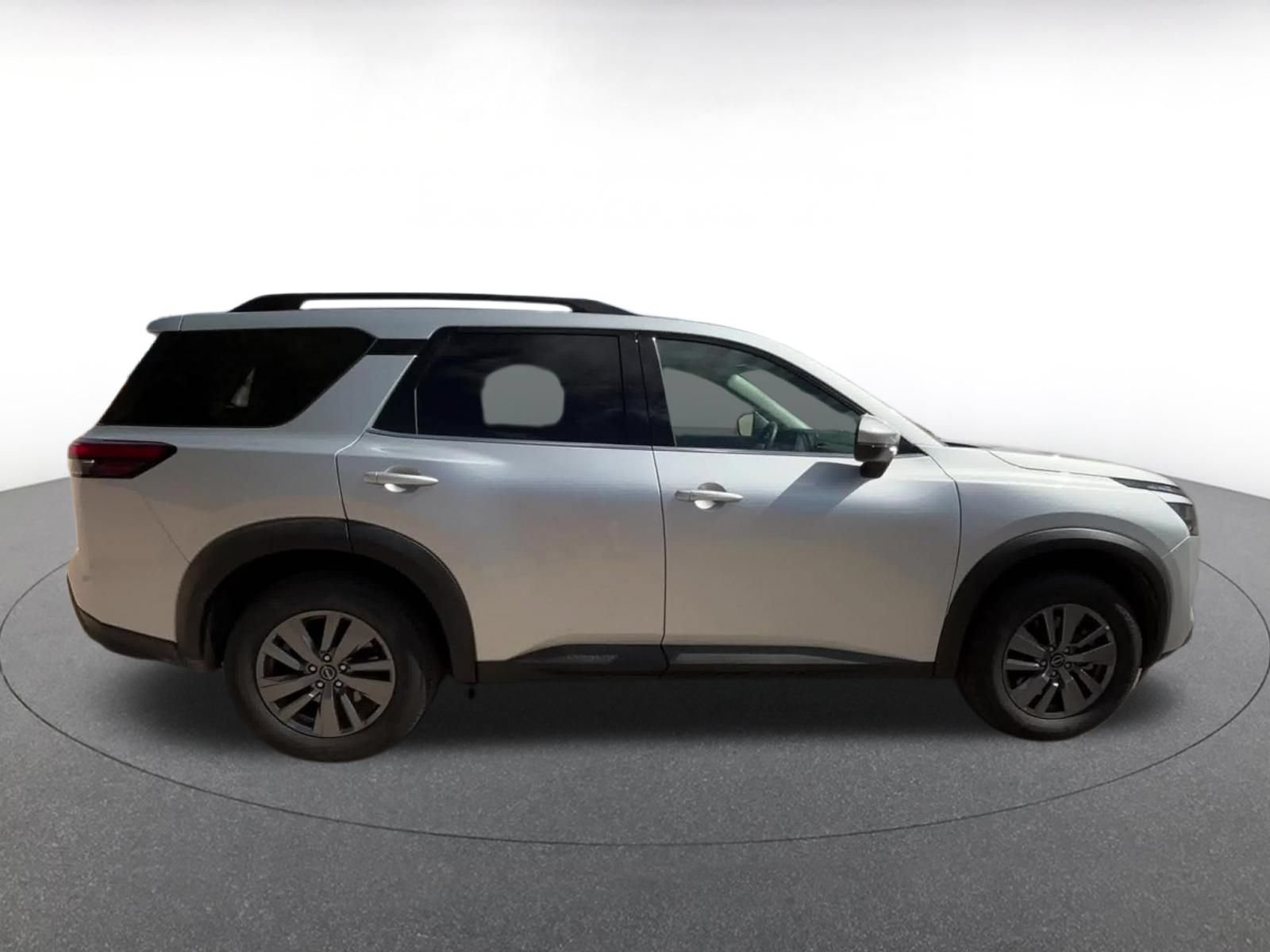 Thumbnail: 2025 Nissan Pathfinder - 16