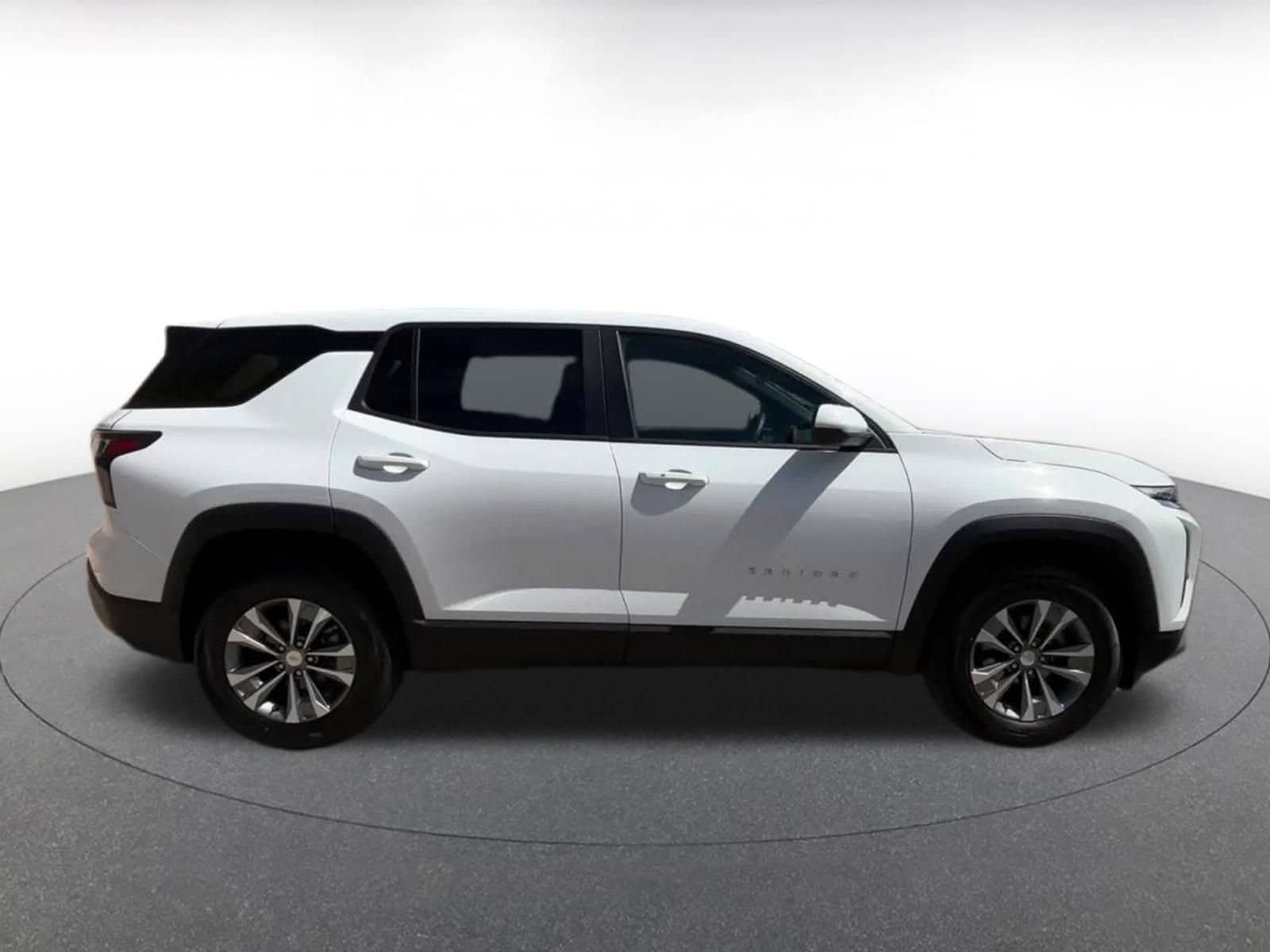 Thumbnail: 2025 Chevrolet Equinox - 16