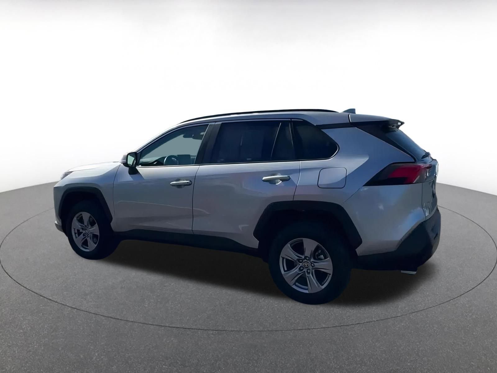 Thumbnail: 2025 Toyota RAV4 - 10